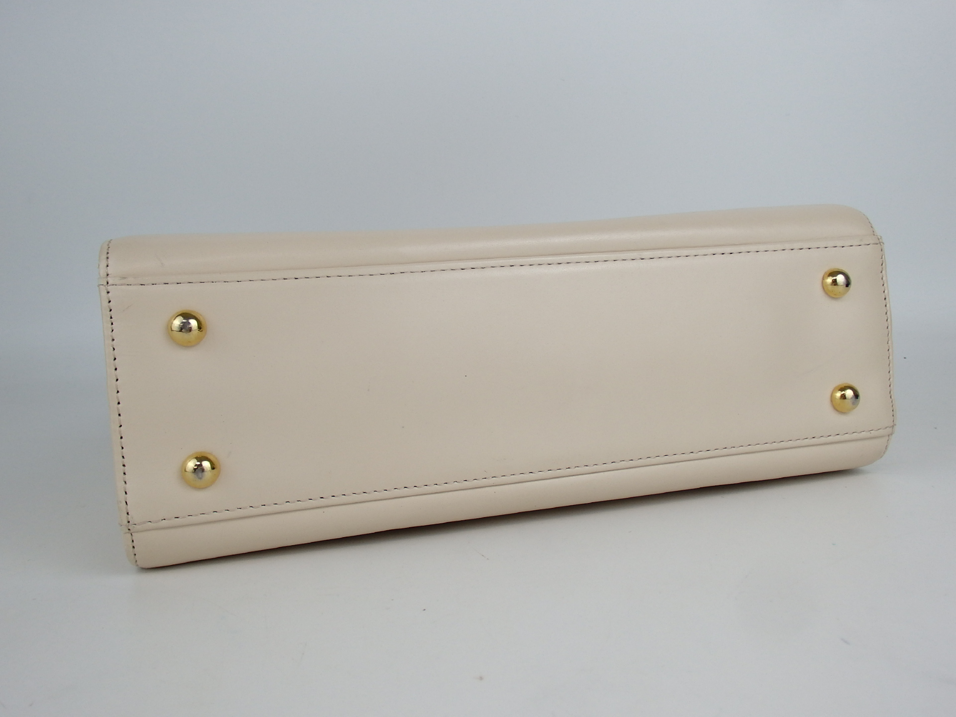 handbag — view 5