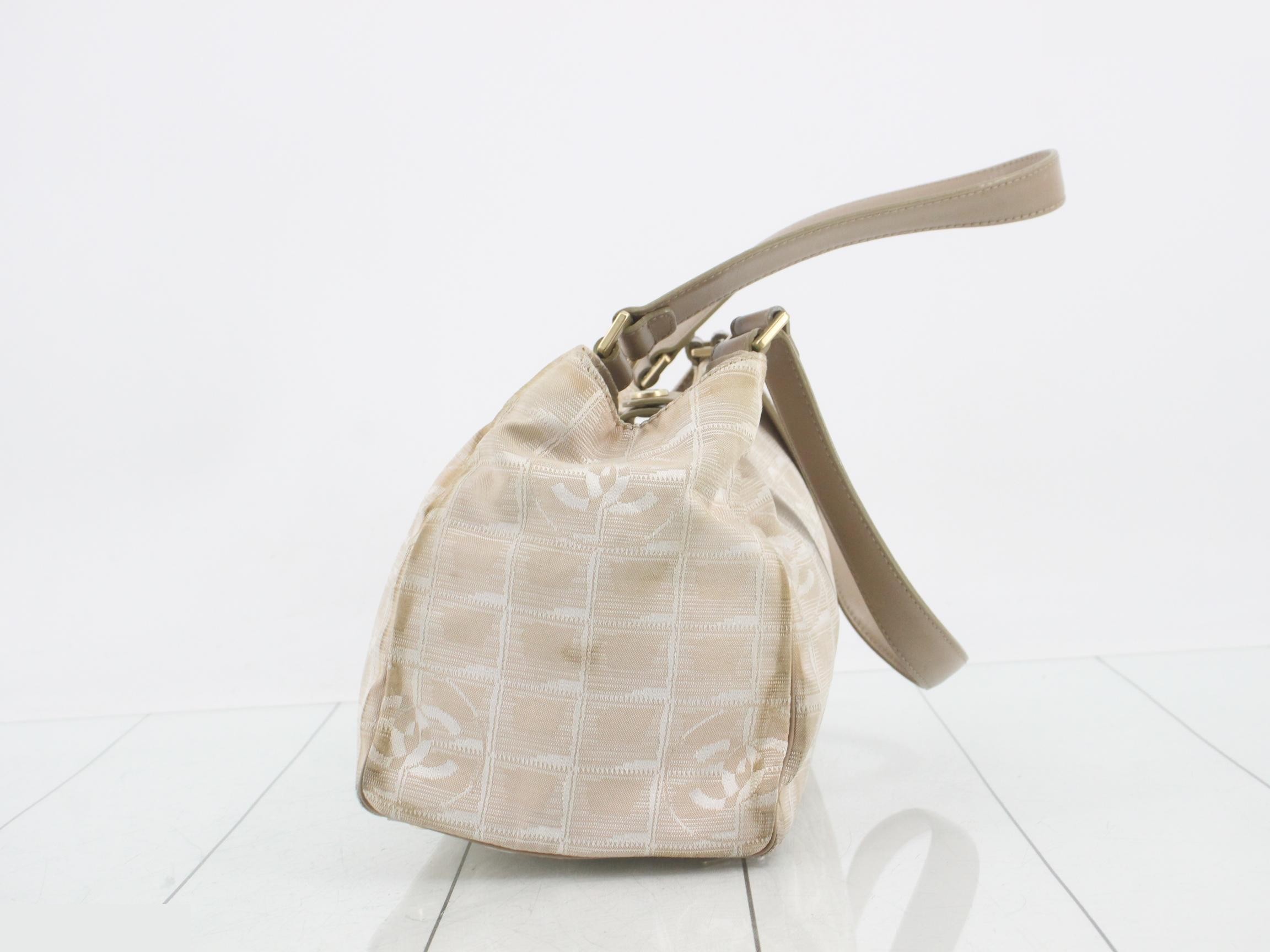 handbag — view 3