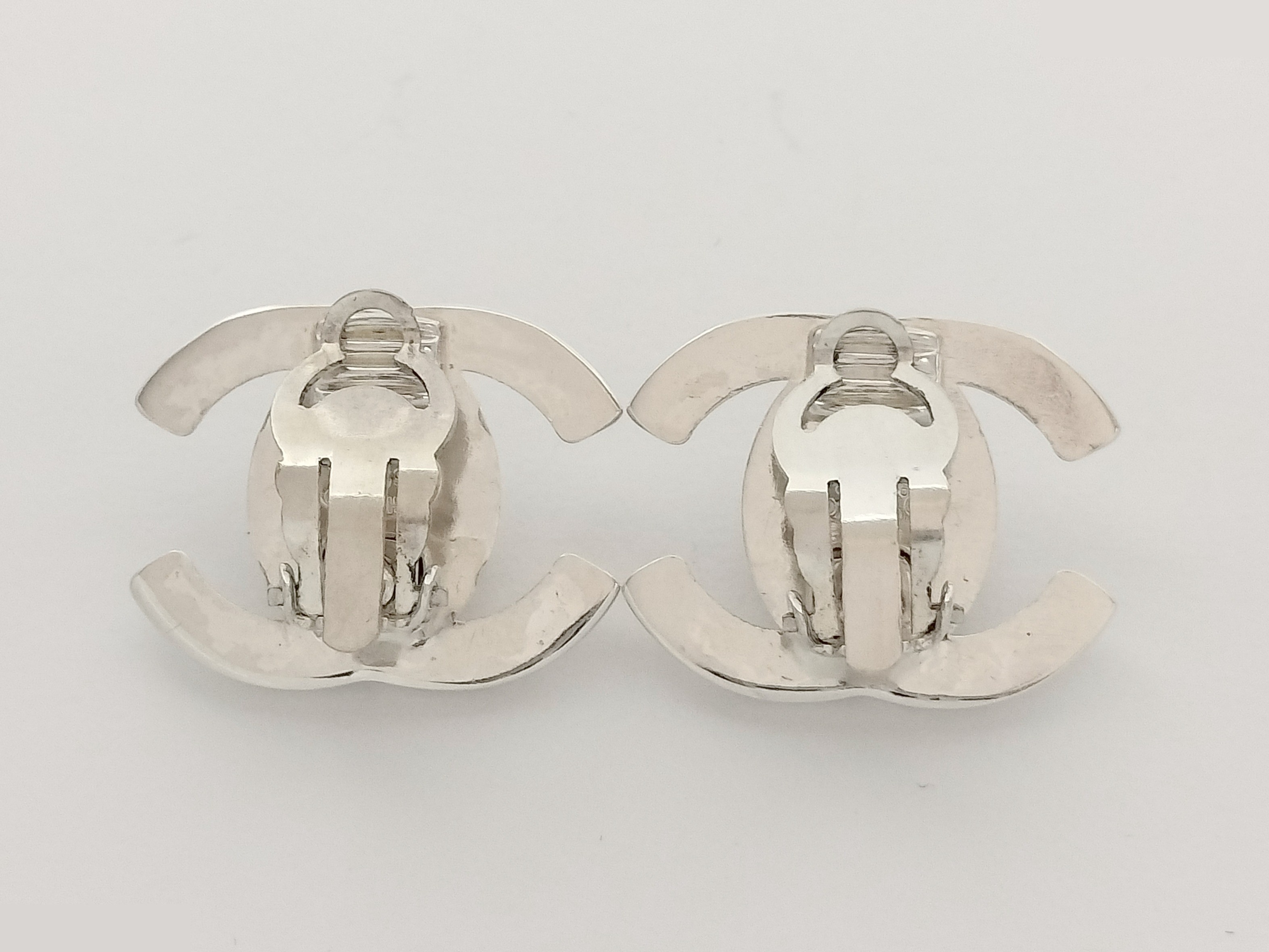 Coco Turnlock Silver Earrings — view 5