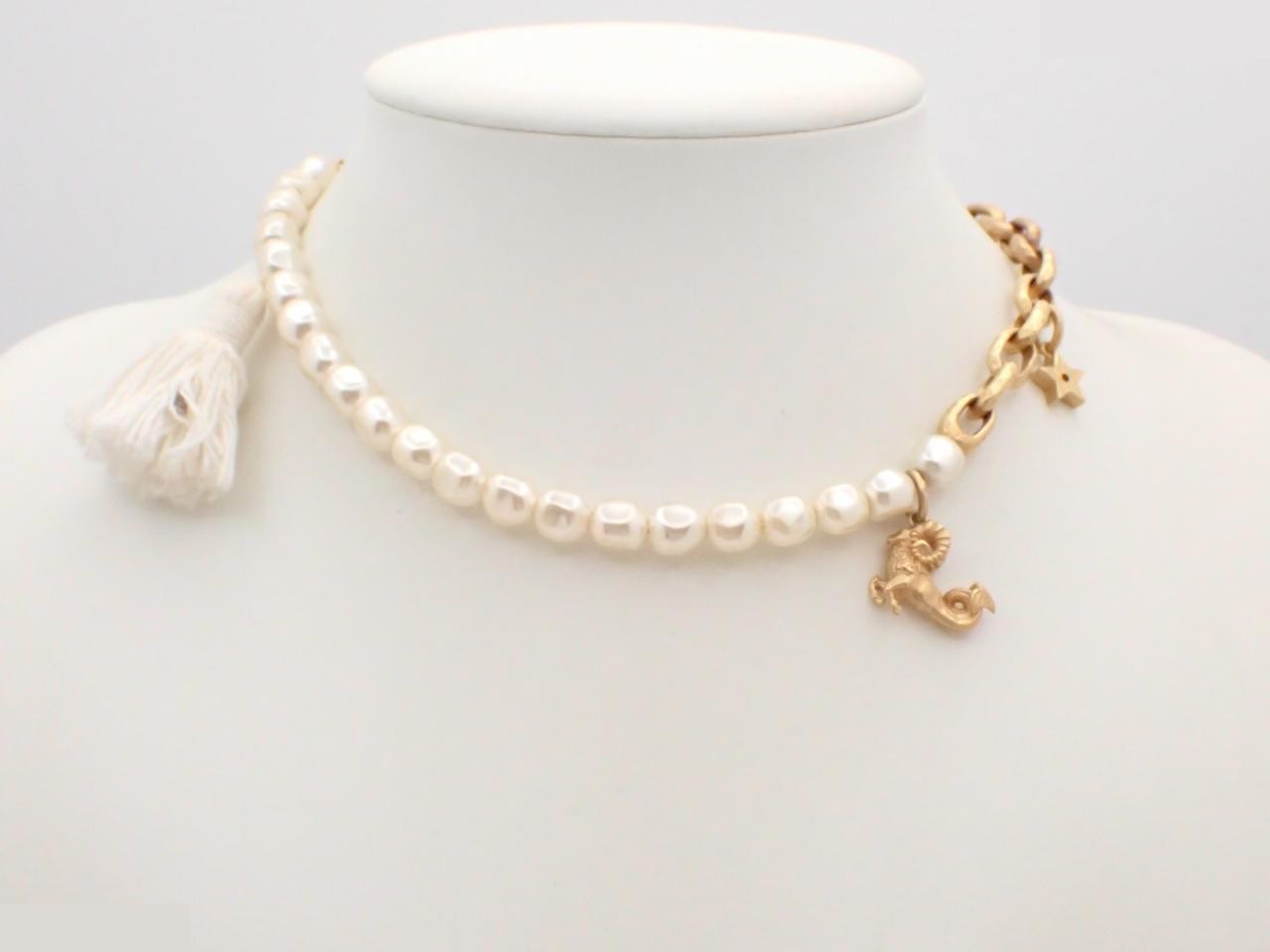 Other lines: Precious metals, necklaces, pendants, neck circumference approximately 40cm. — view 3
