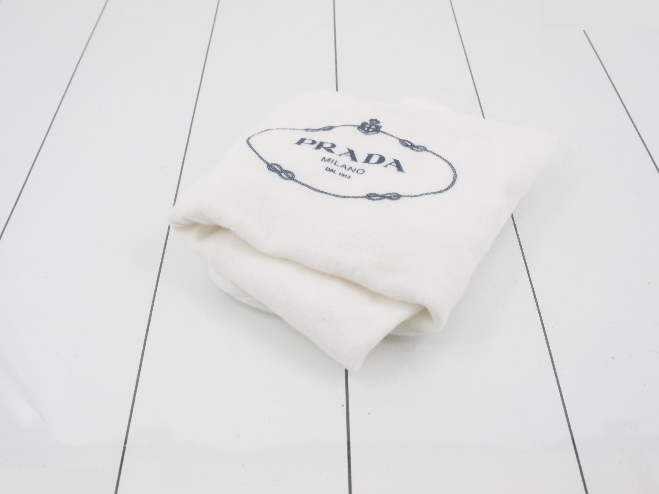 Re-Edition 2000 Pile Handbag, White — view 7