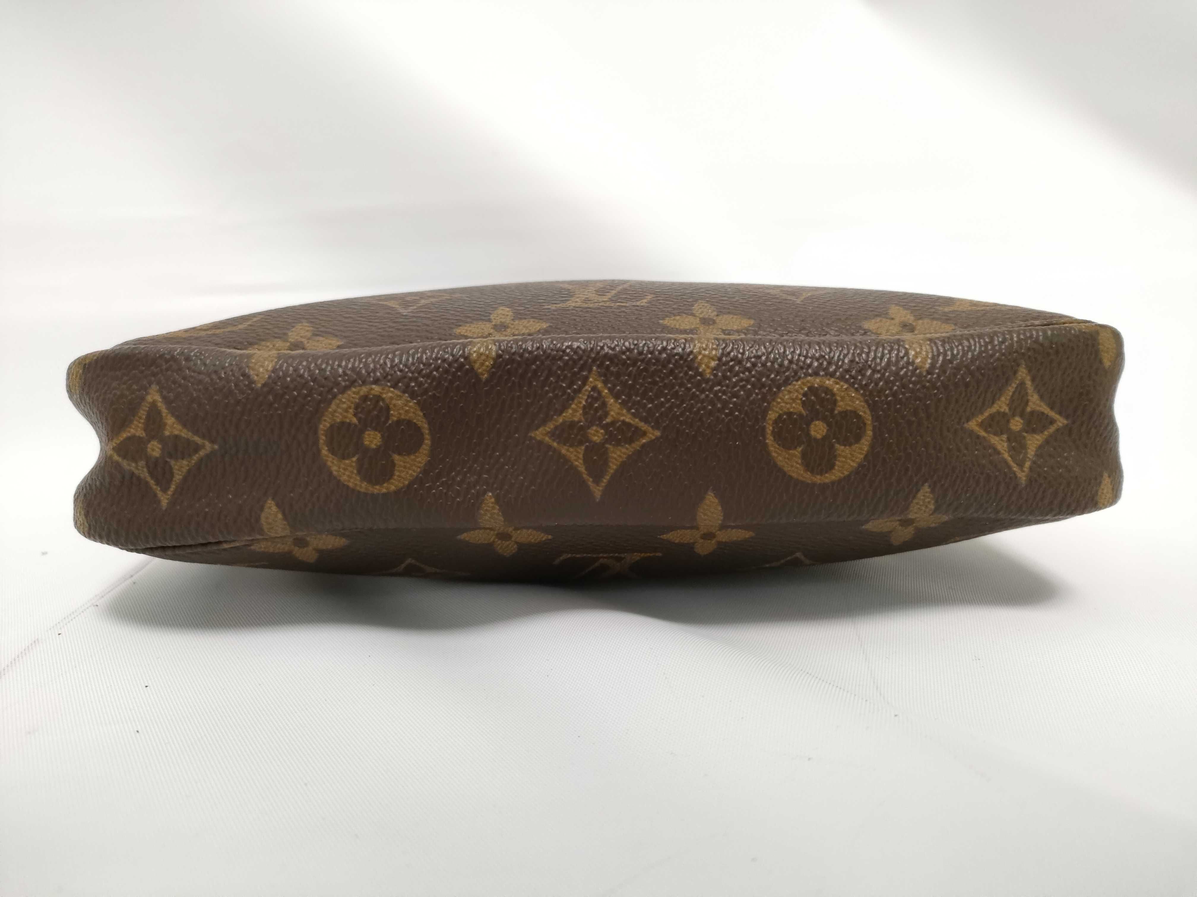 Monogram Louis Vuitton Accessory Pouch — view 3