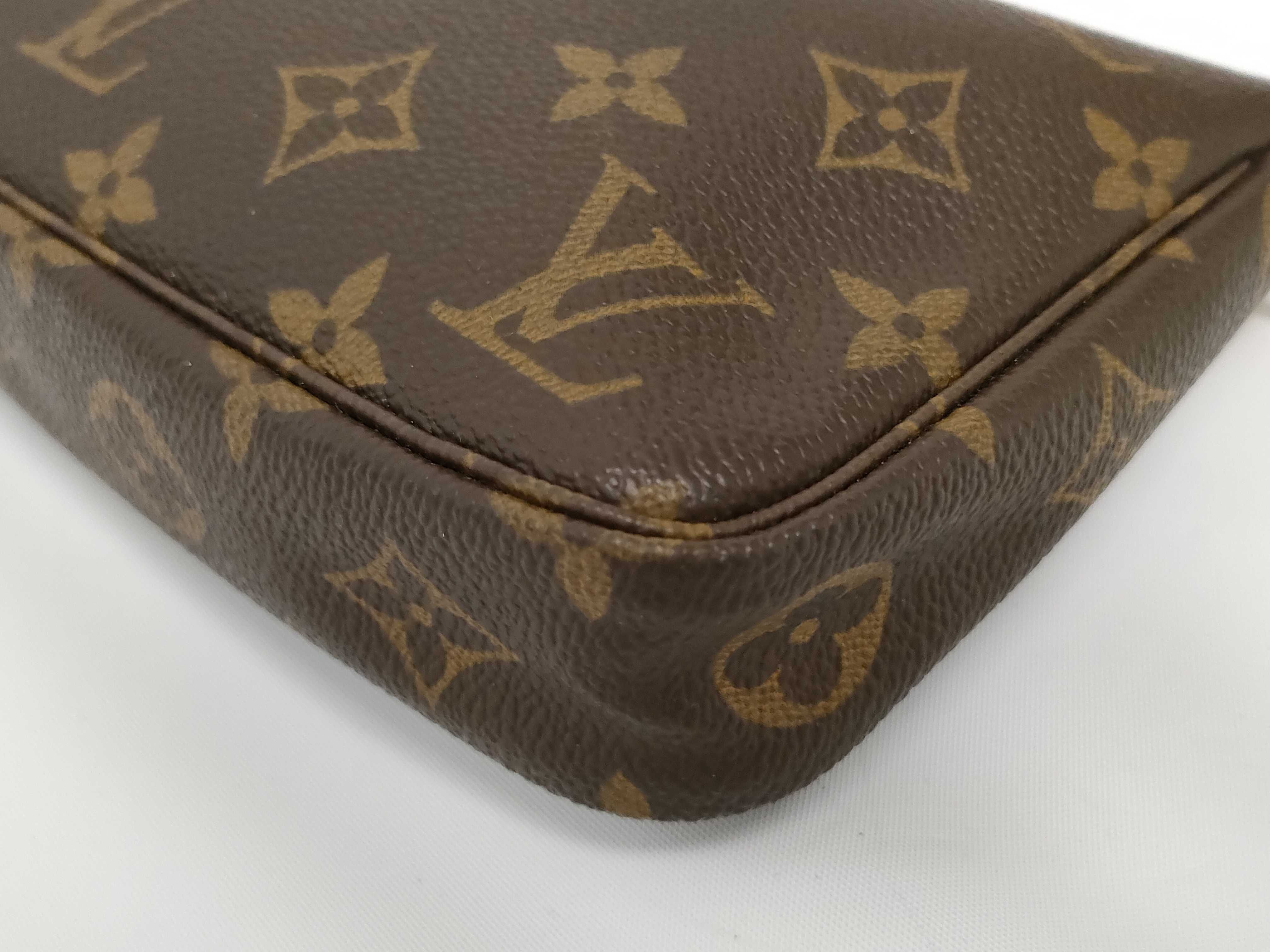 Monogram Louis Vuitton Accessory Pouch — view 4