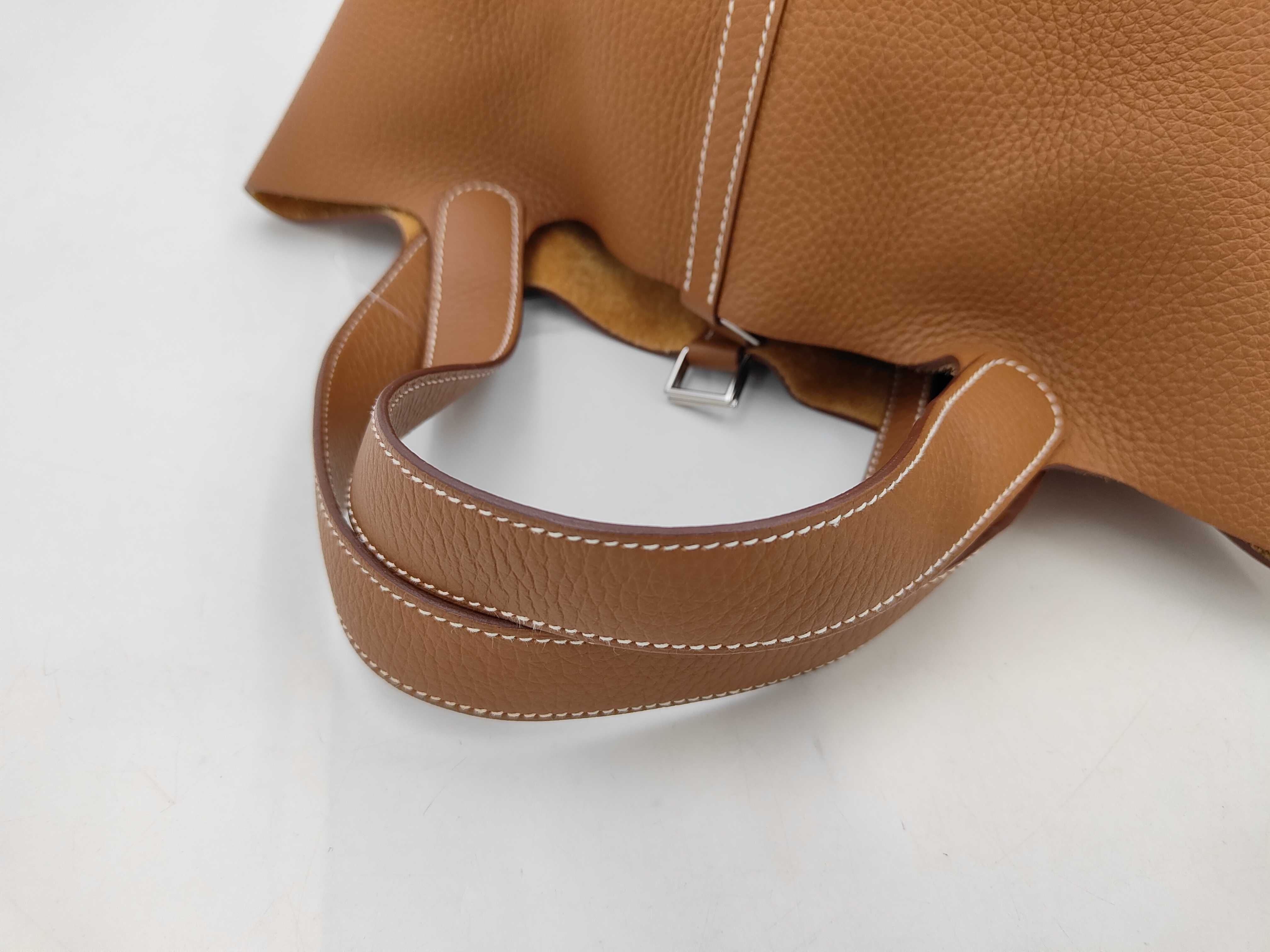Picotin Lock MM (U stamp) - Includes key, keychain, dust bag, and handbag. — view 9