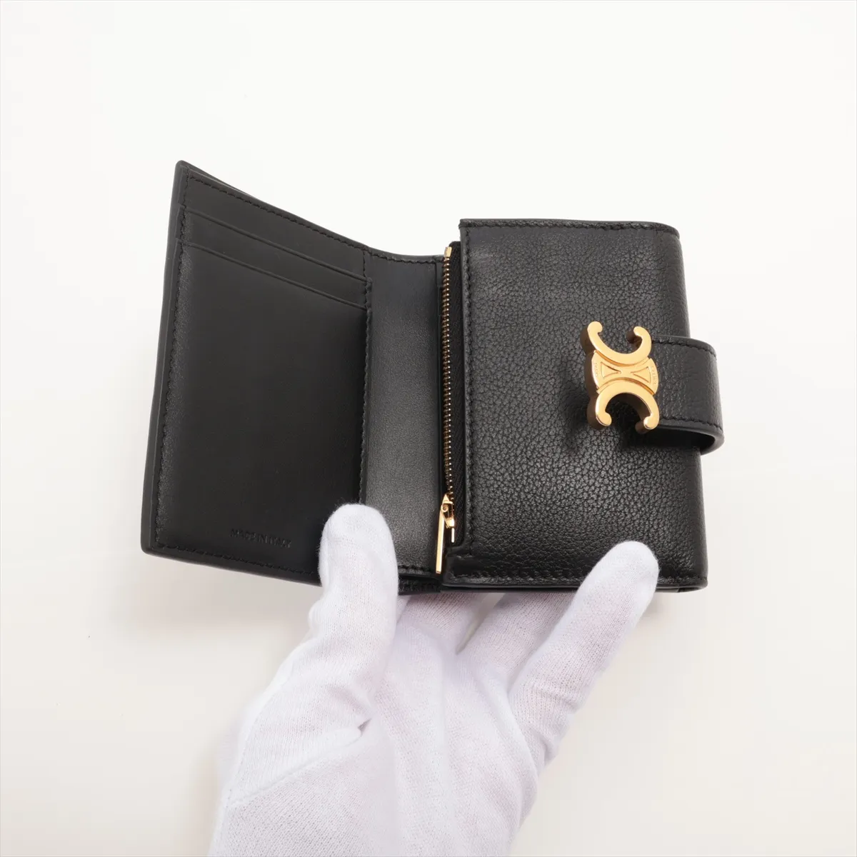 Triomphe Fine Strap Wallet Leather Compact Wallet Black — view 3