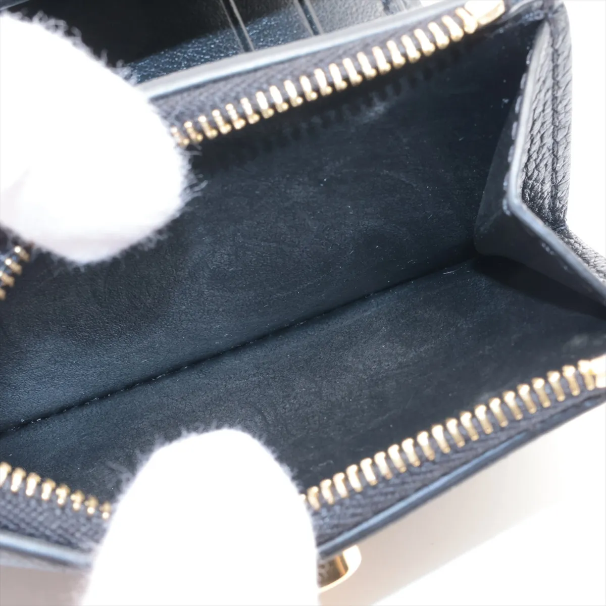 Triomphe Fine Strap Wallet Leather Compact Wallet Black — view 6