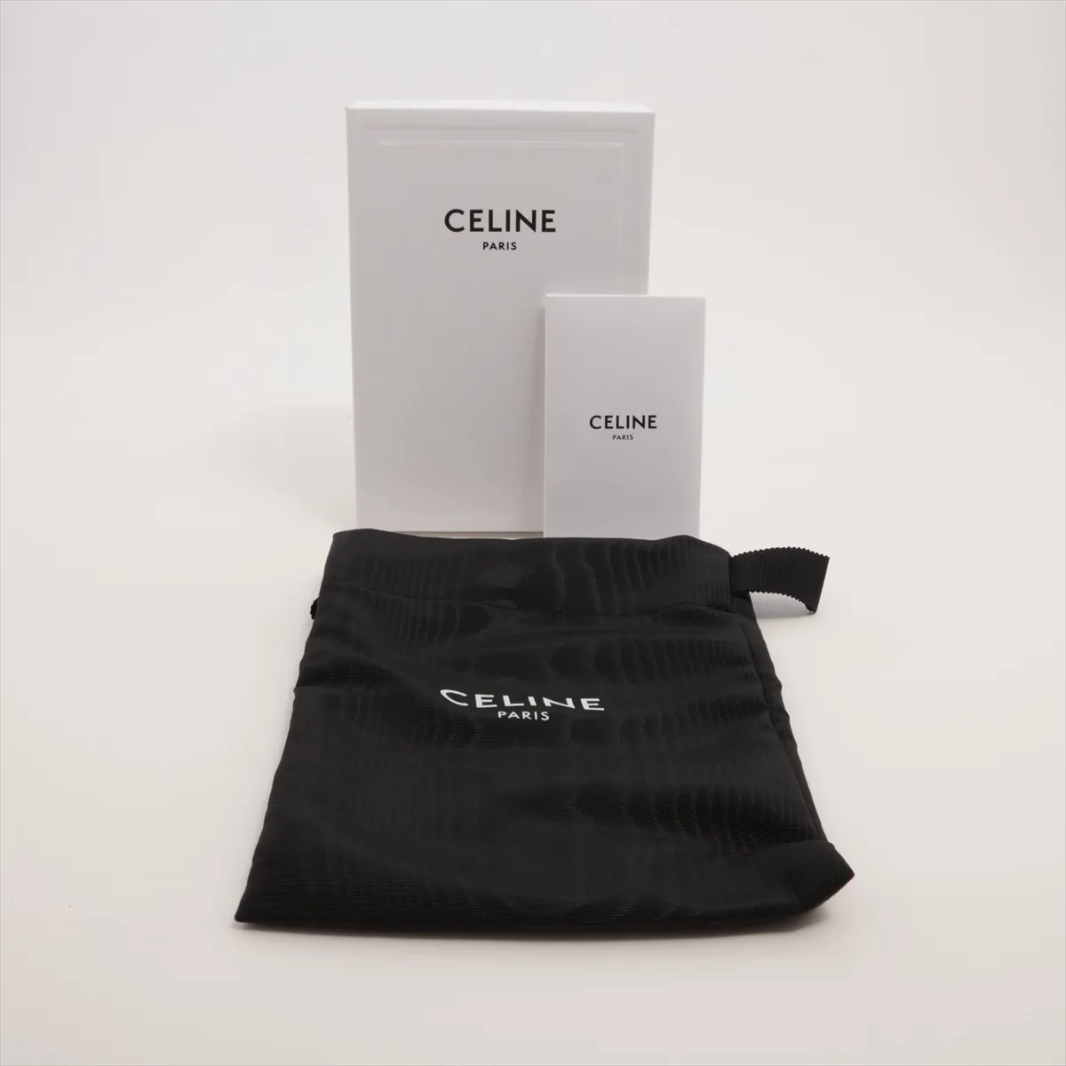 Triomphe Fine Strap Wallet Leather Compact Wallet Black — view 8