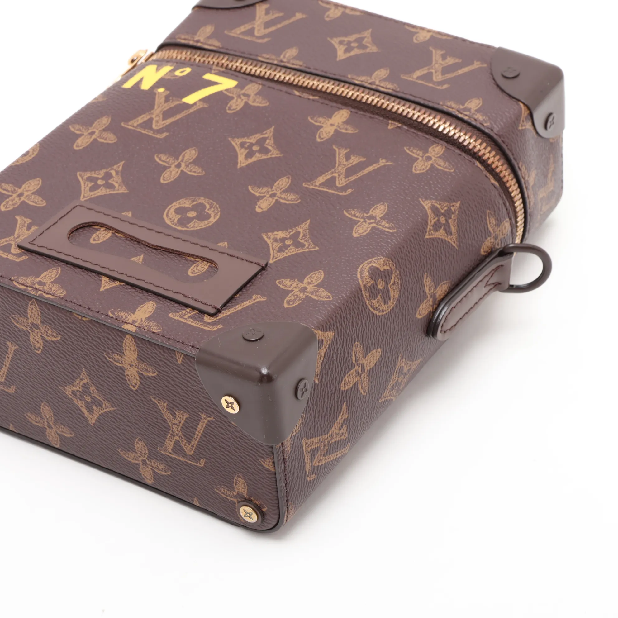 Monogram No.7 Vertical Box Trunk M59664 Brown (RFID detected) — view 3