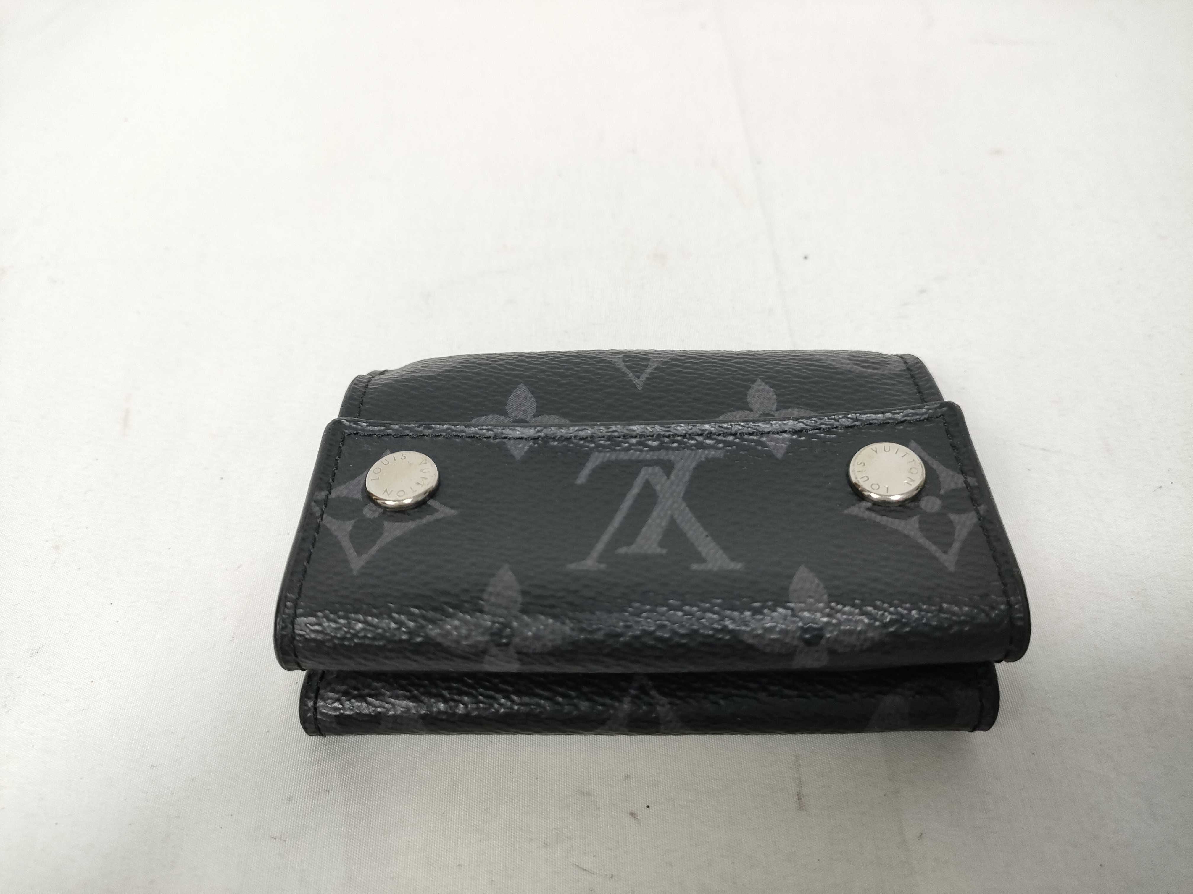 Monogram Eclipse Discovery Compact Wallet M67630 (RFID enabled, snap closure in good condition) — view 7