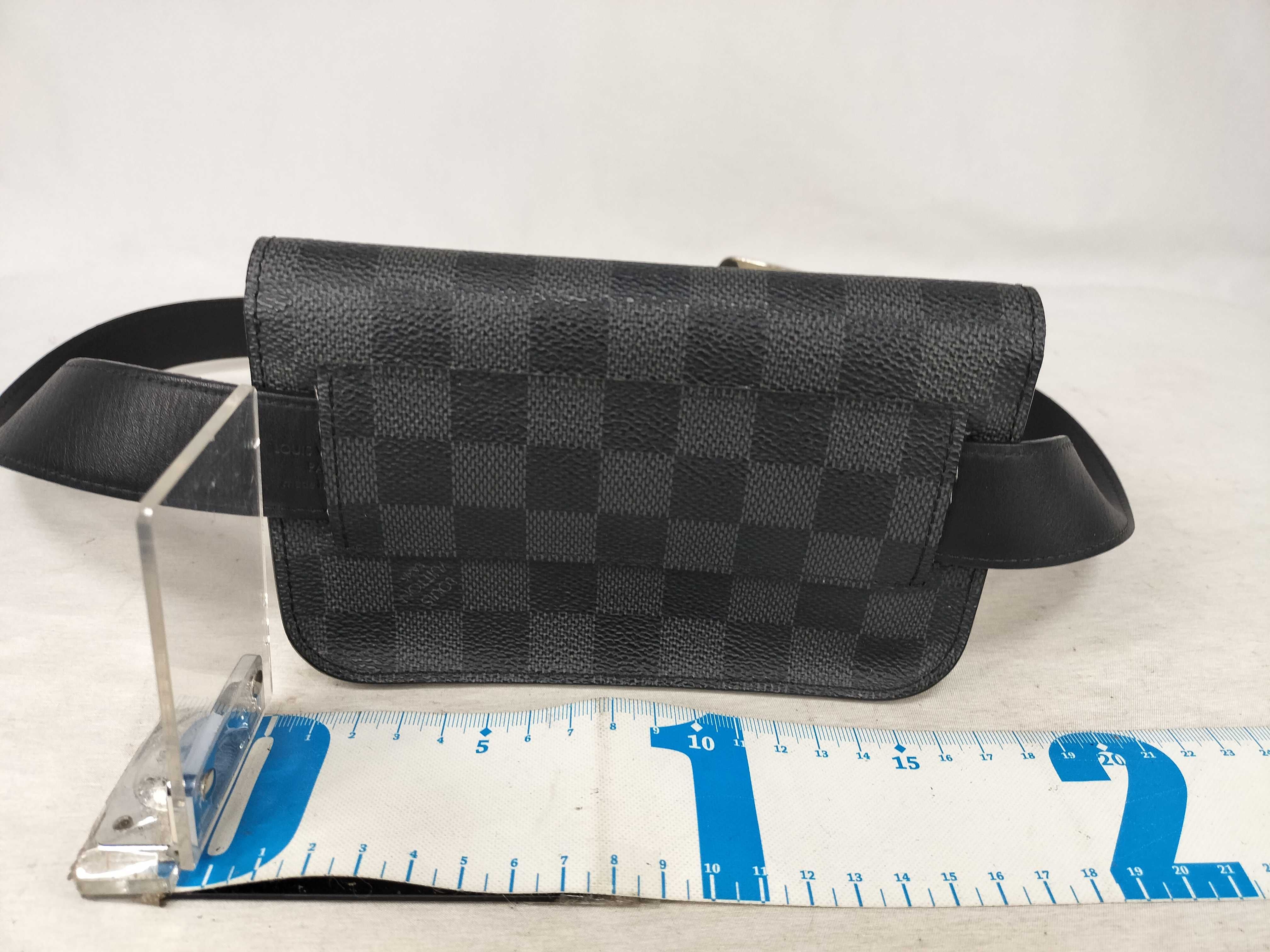 Damier Graphite LOUIS VUITTON N6837 Ceinture Pochette Homme CT4110 Dust Bag Waist Bag — view 2