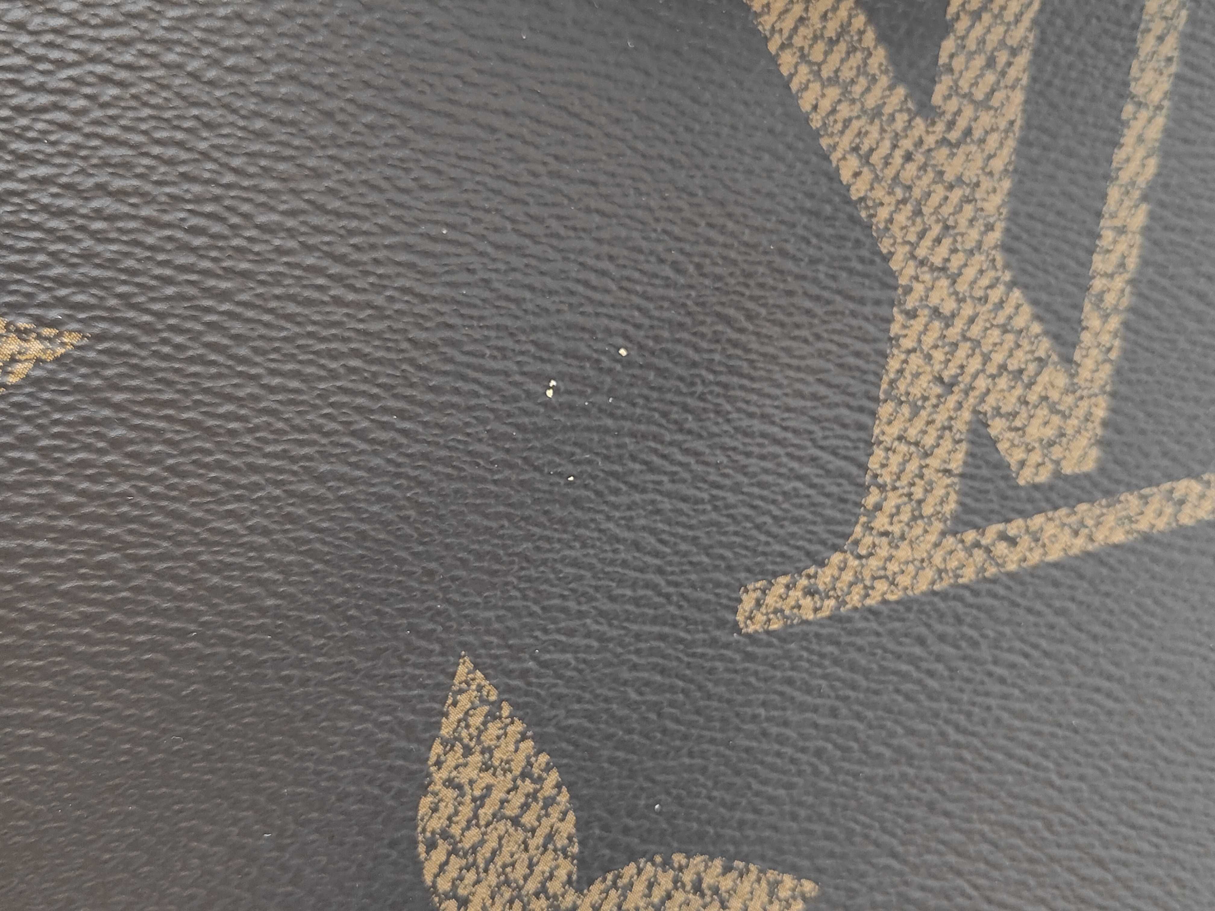 LV OnTheGo GM Tote Bag — view 13