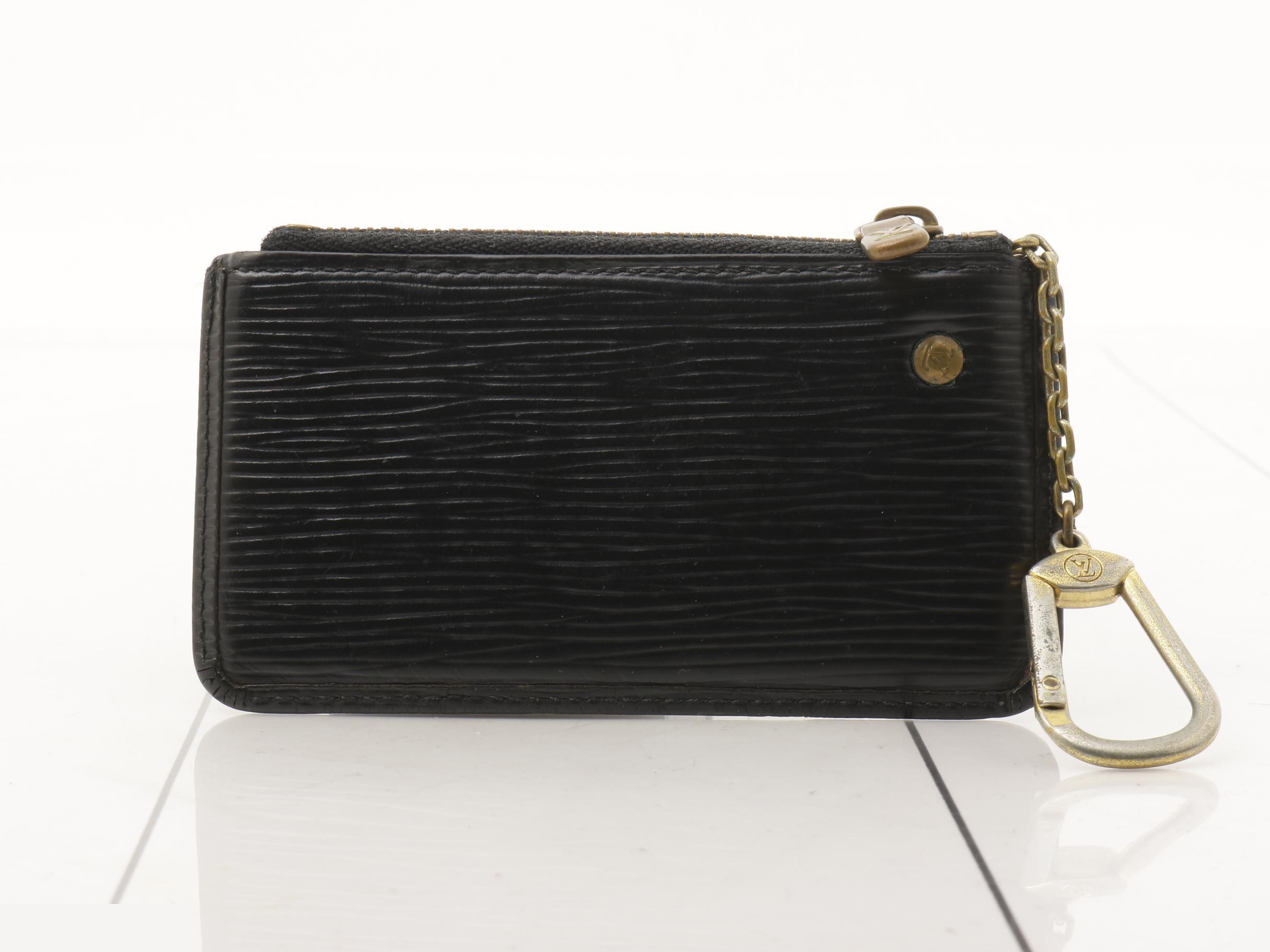 LV Epi Pochette Clé M63802 — view 2