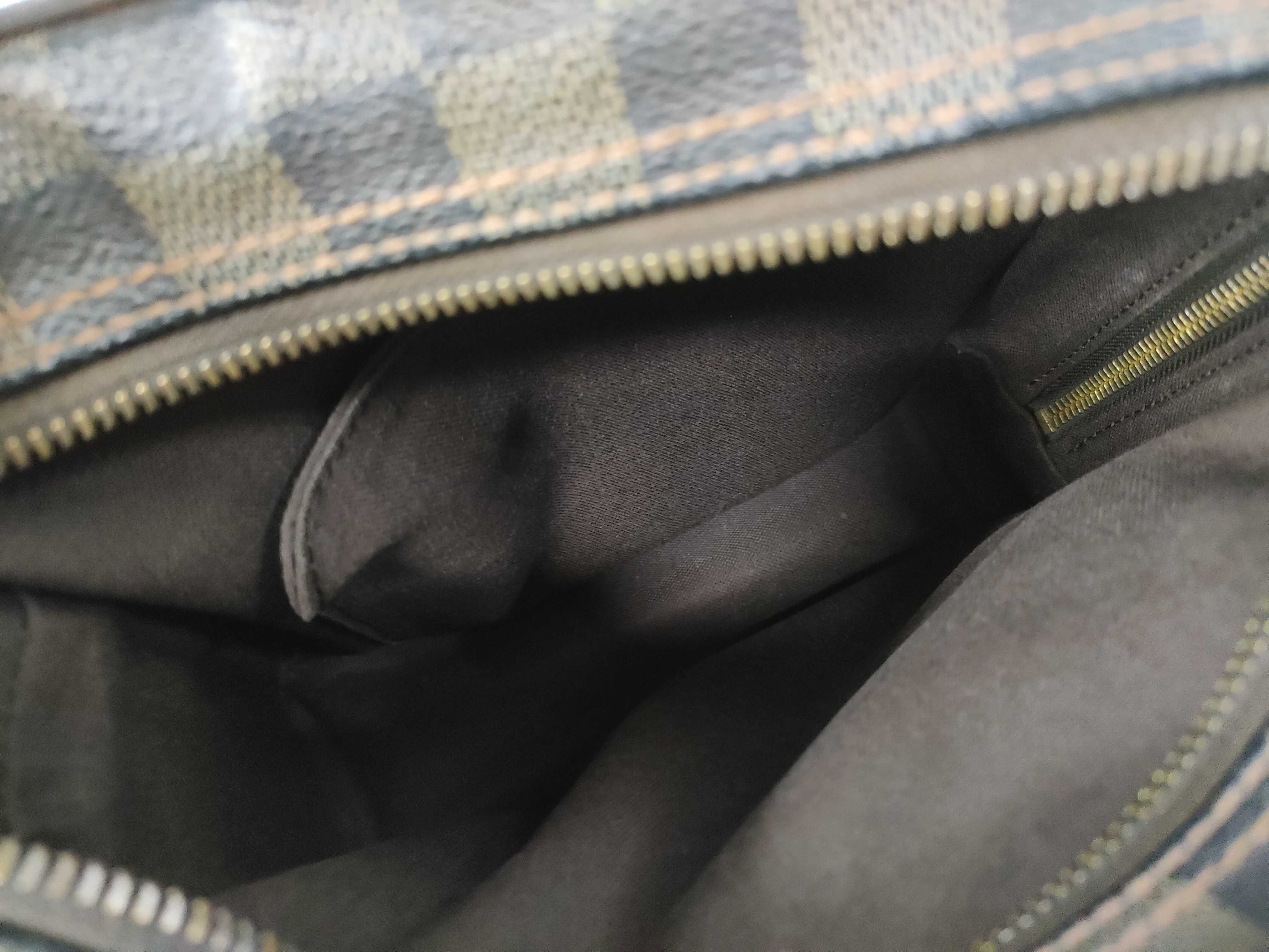 Damier Louis Vuitton Damier Olaf PM N41442 Shoulder Bag — view 9