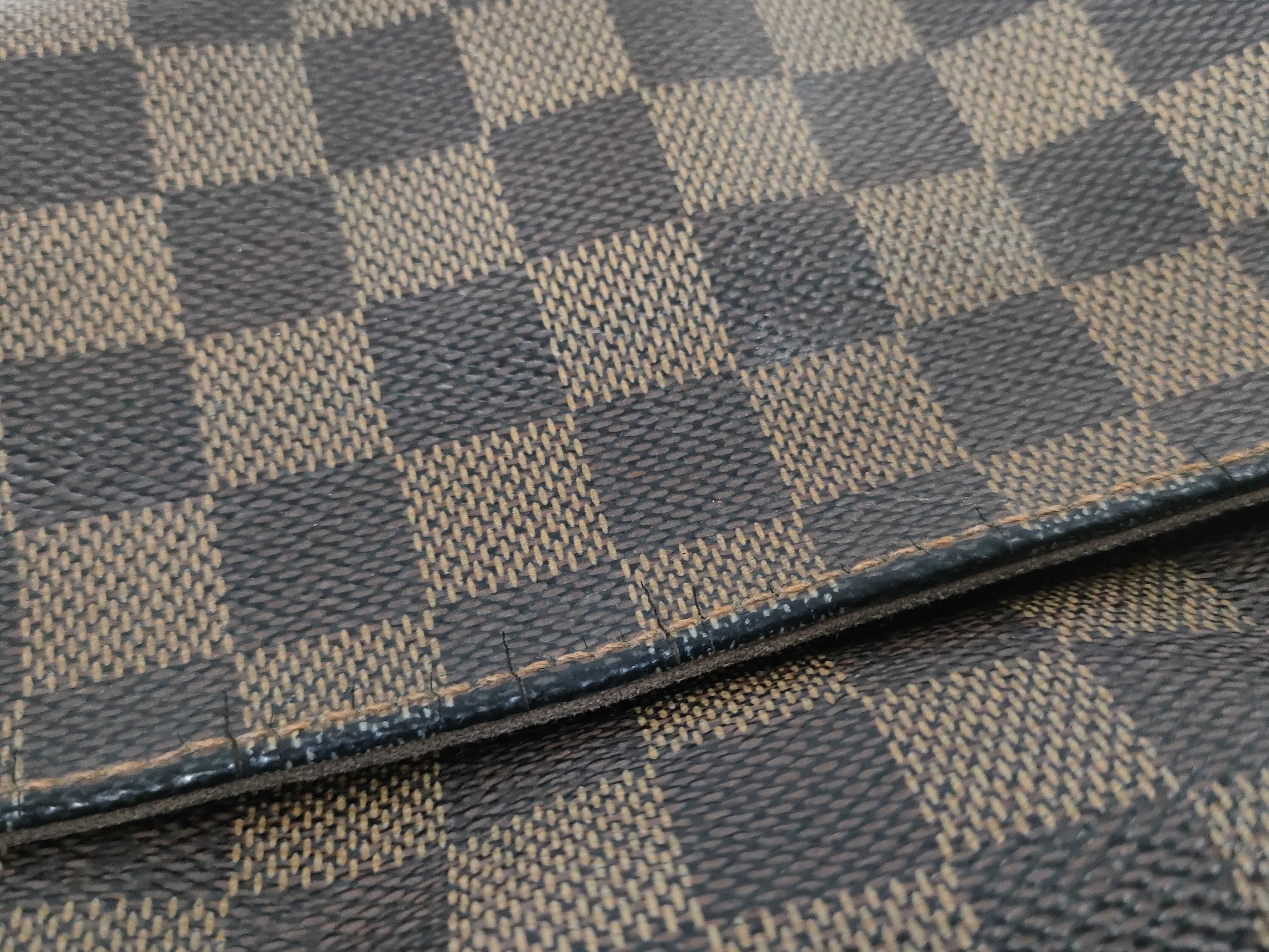 Damier Louis Vuitton Damier Shoulder Bag — view 15