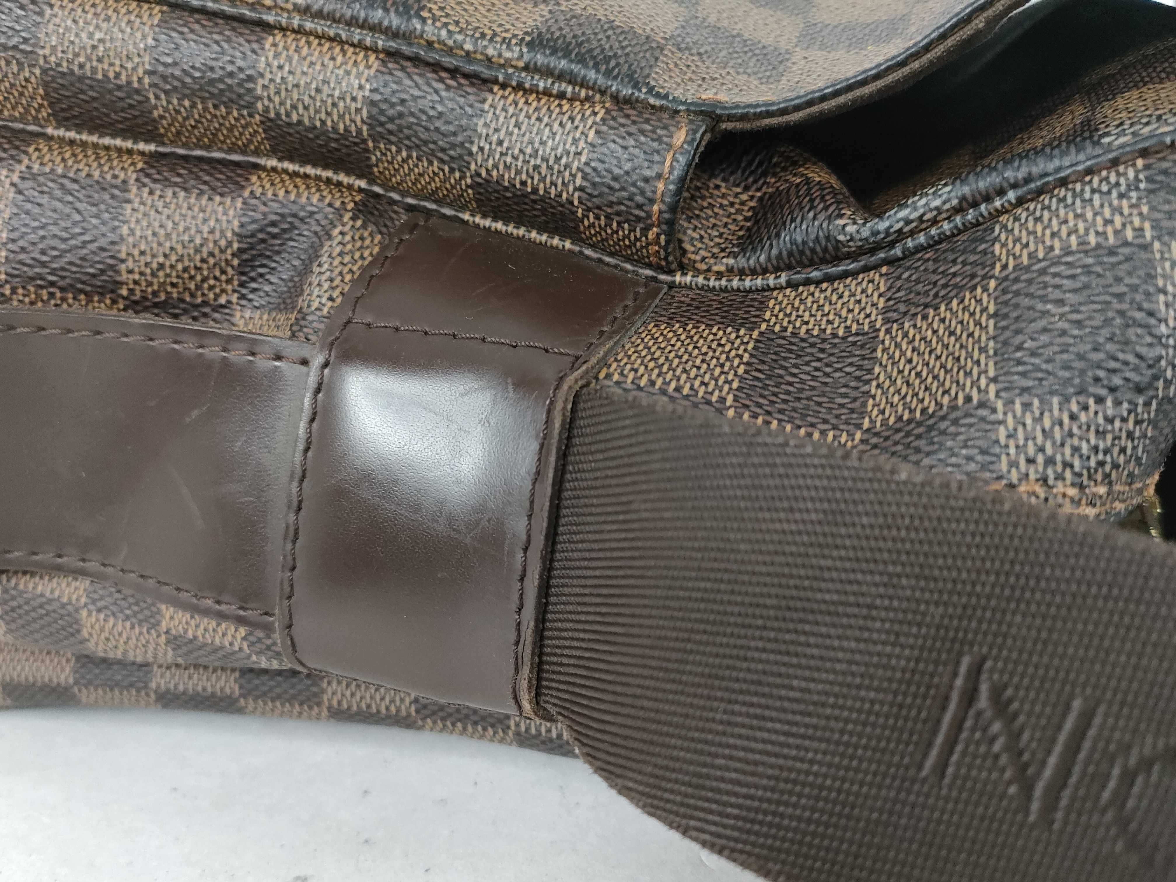 Damier Louis Vuitton Damier Shoulder Bag — view 5