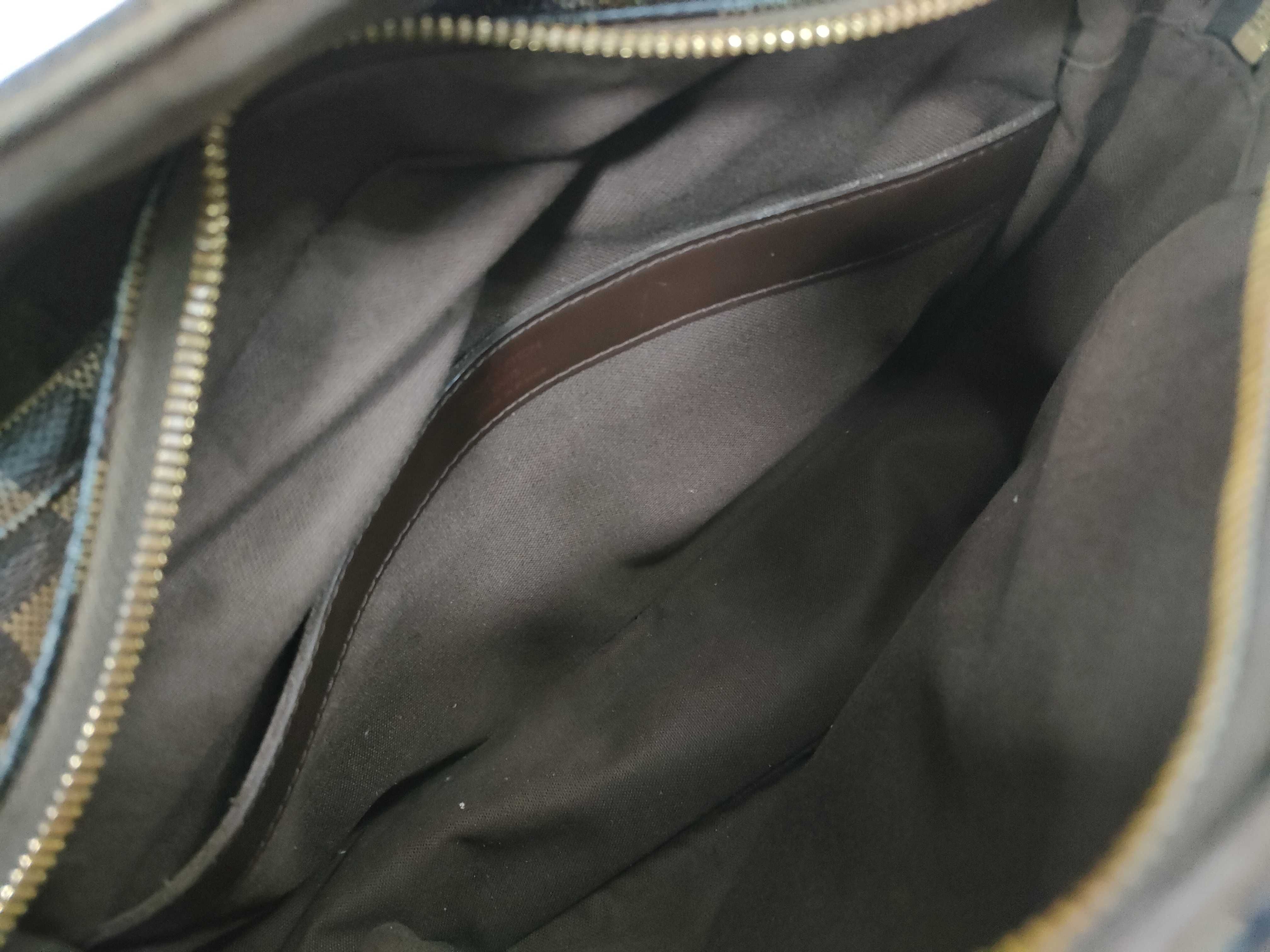 Damier Louis Vuitton Damier Shoulder Bag — view 9