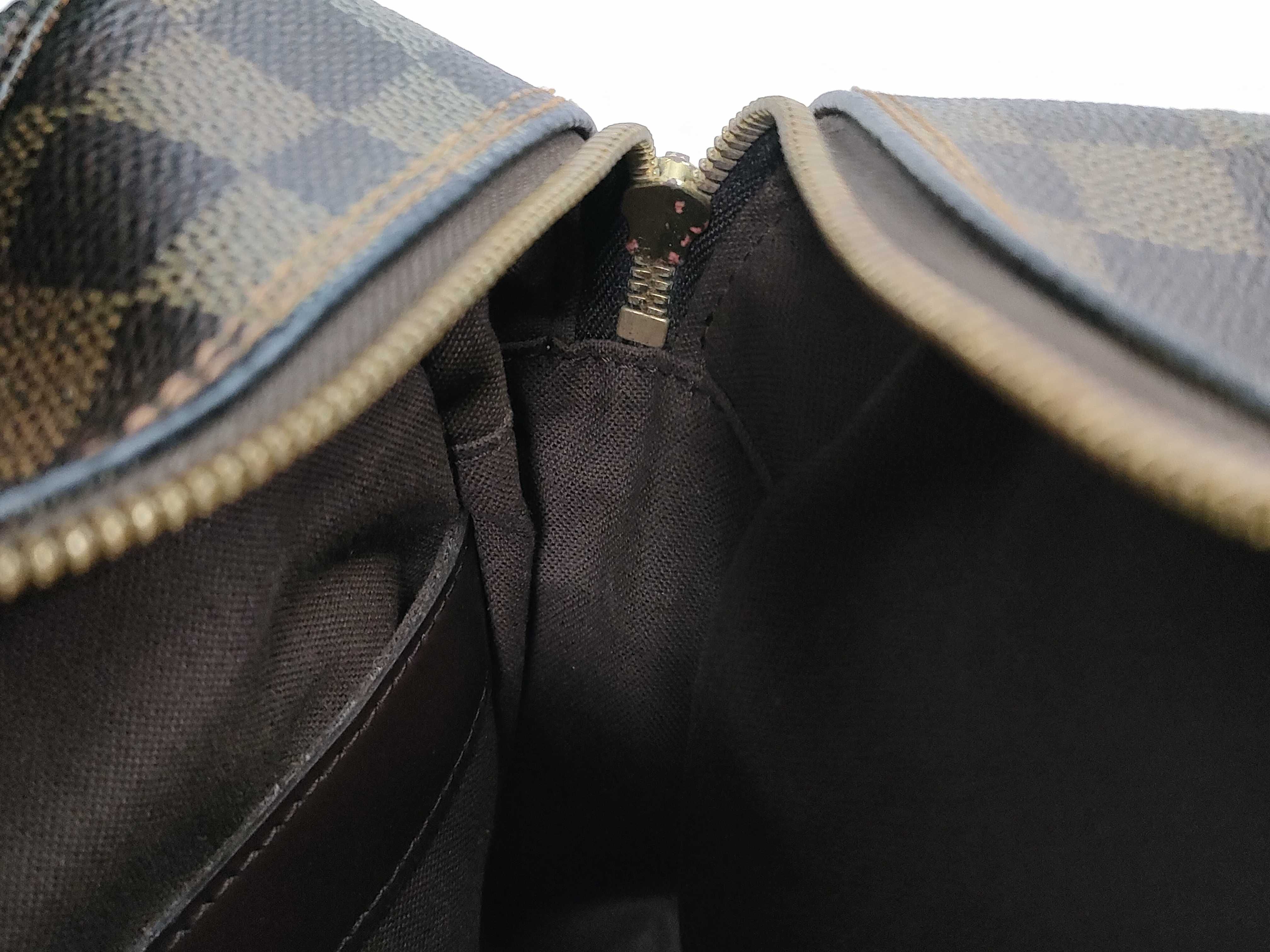 Damier Louis Vuitton Damier Shoulder Bag — view 10