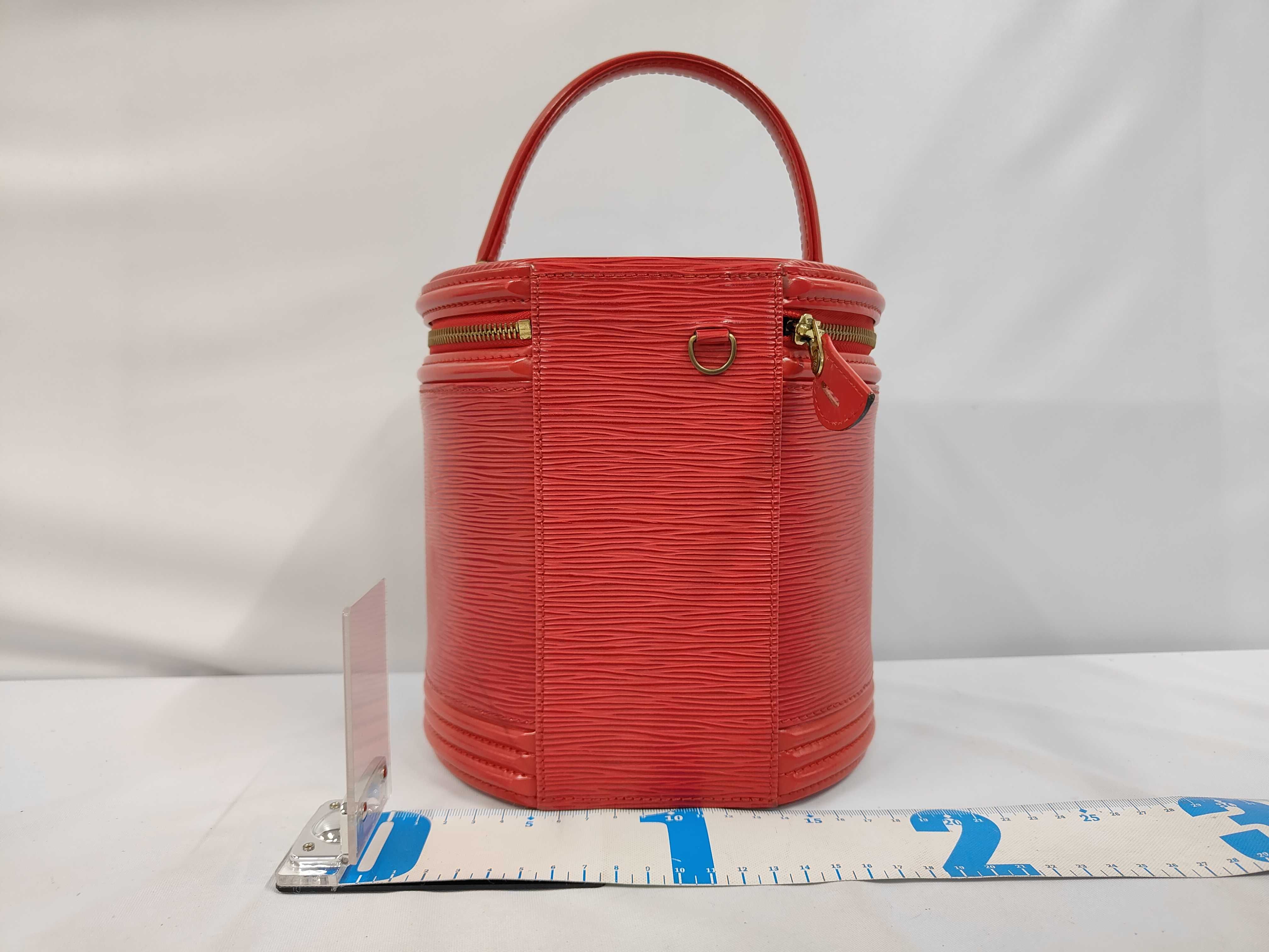 bag, Louis Vuitton Epi M48037 Cannes vanity bag, handbag — view 2