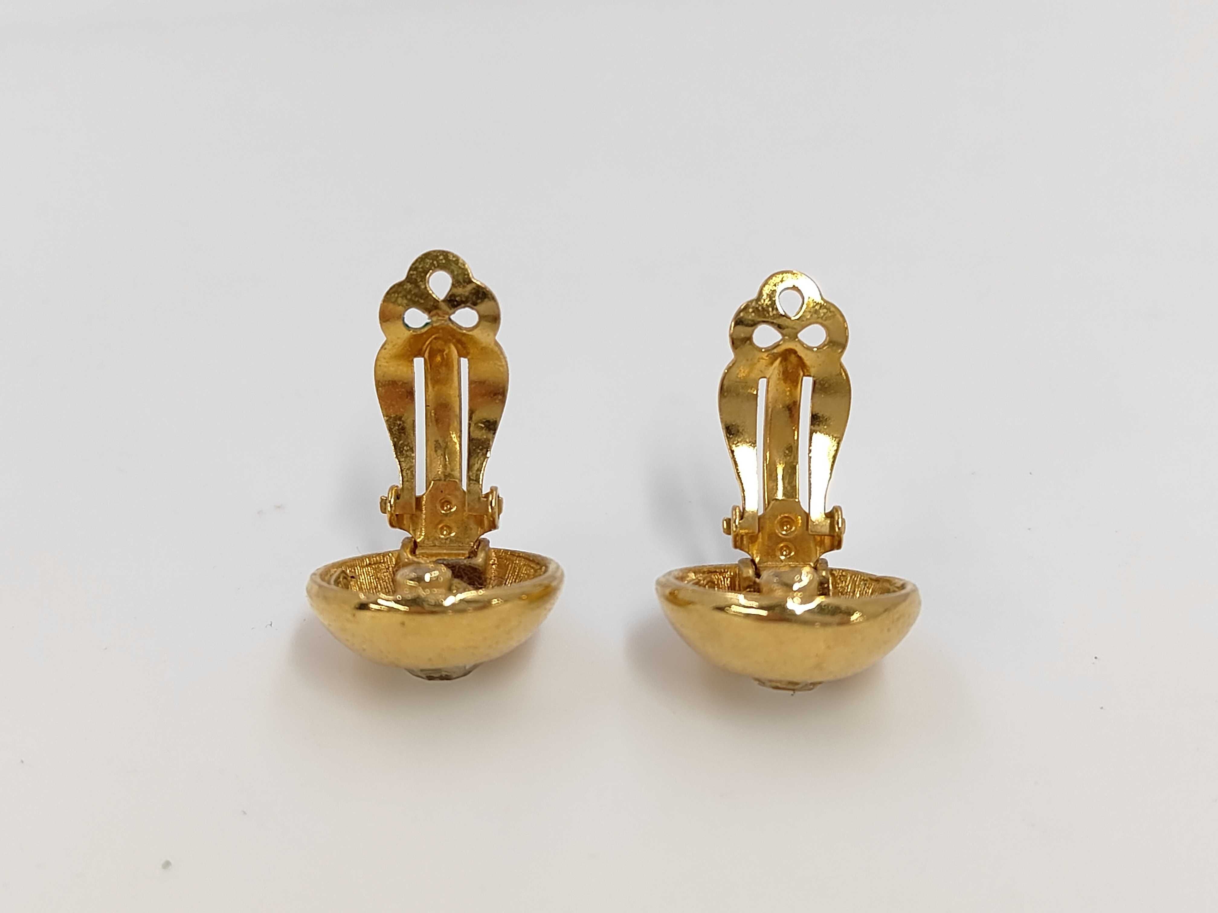 Round Stone Gold (YG) Earrings — view 4