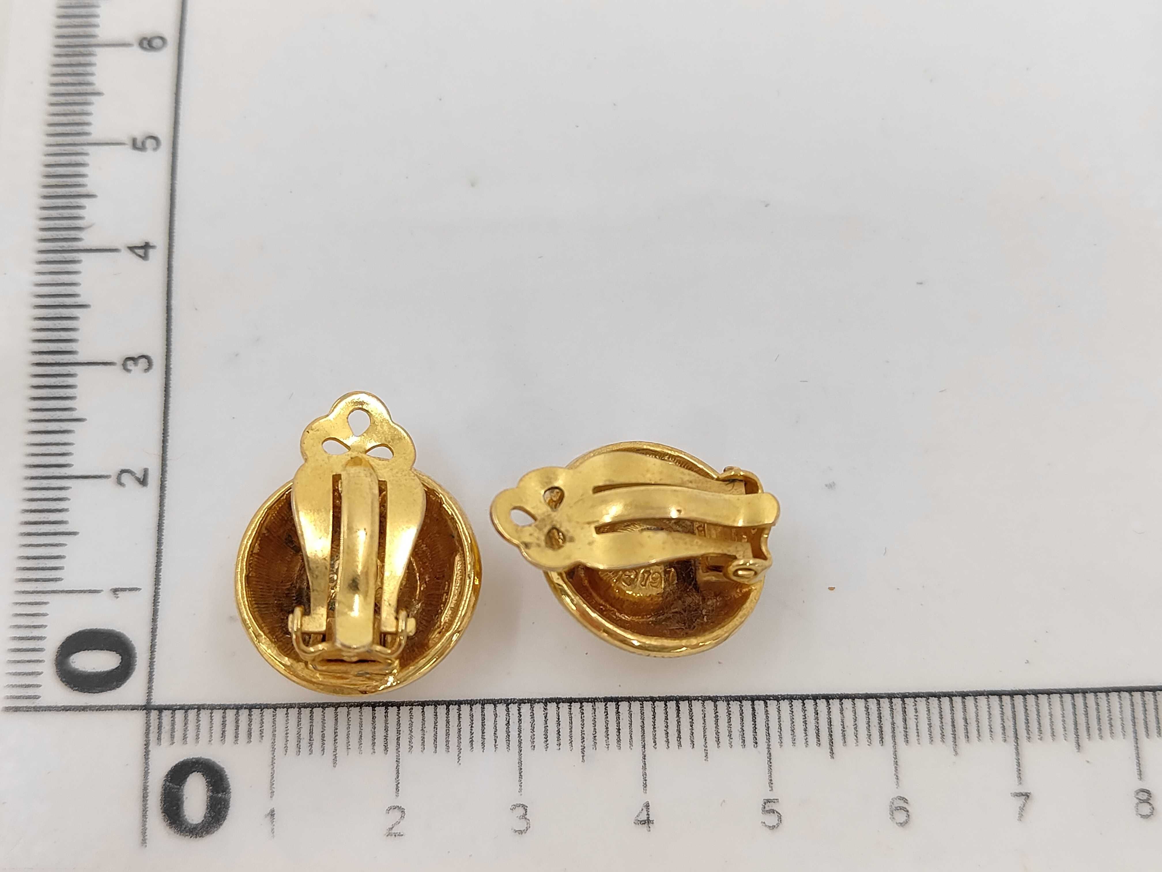 Round Stone Gold (YG) Earrings — view 6