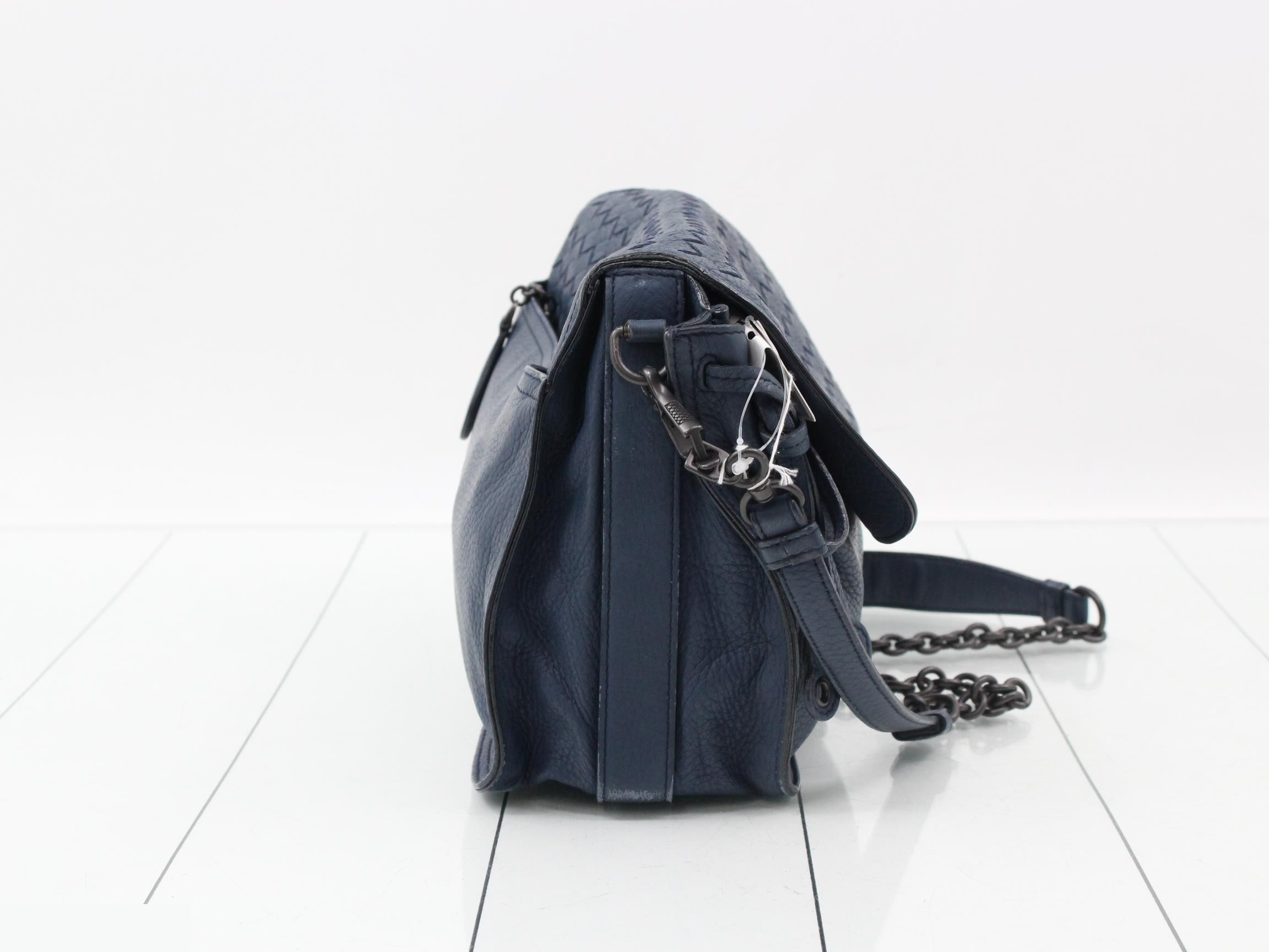 Intrecciato Chain Shoulder Bag — view 4