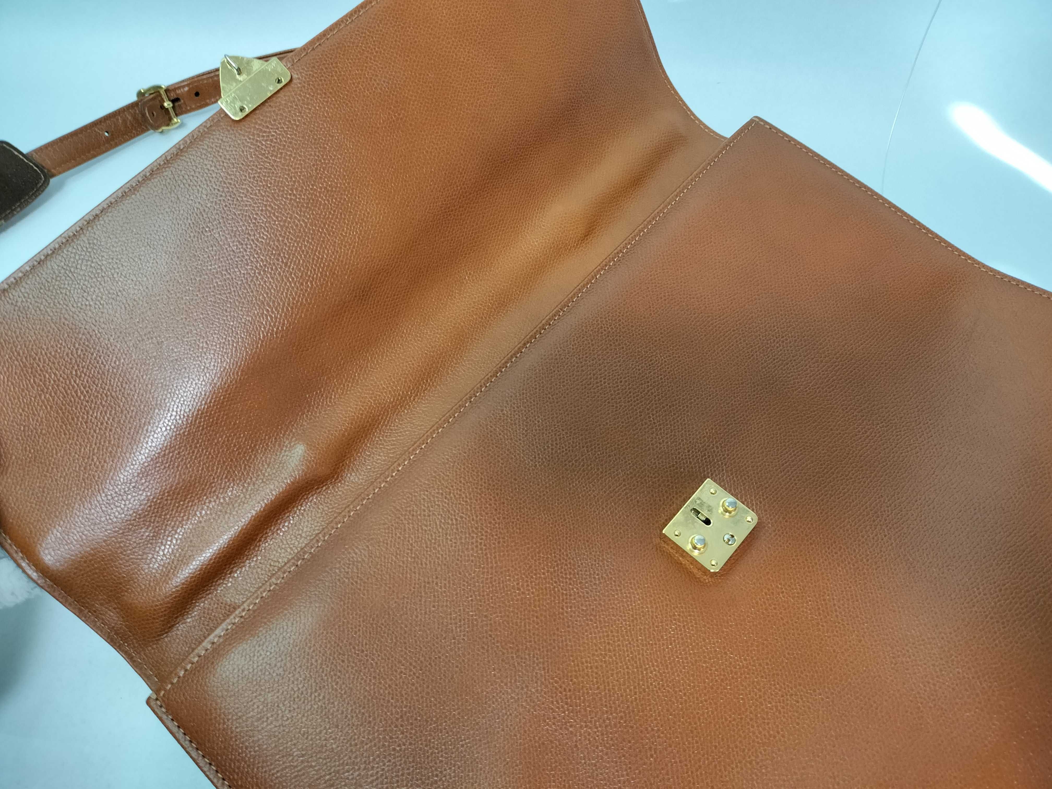 2-Way Business Bag Briefcase Leather Brown Gold Hardware Business Bag — view 14