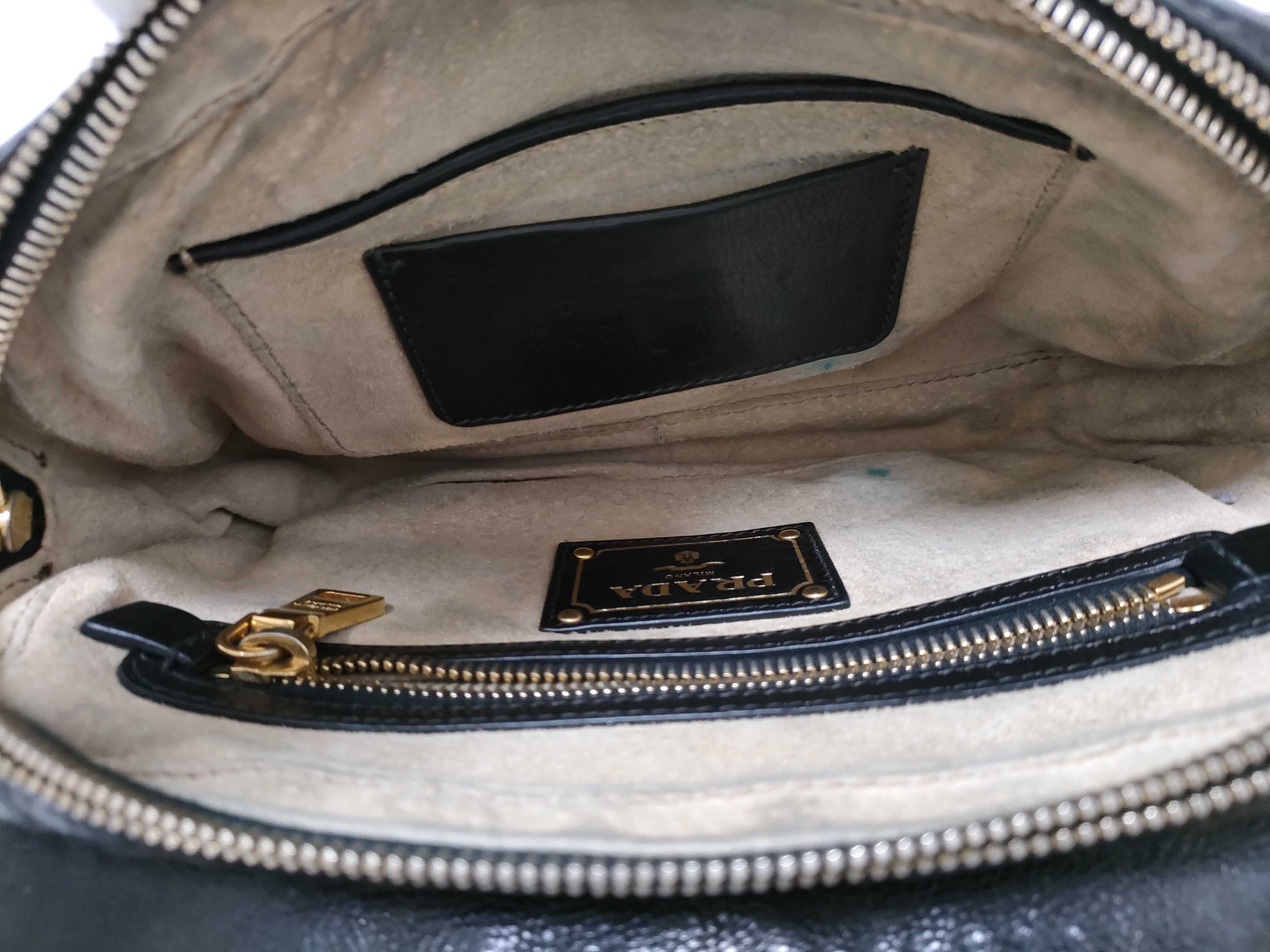 All Leather Chain One Shoulder Bag — view 11