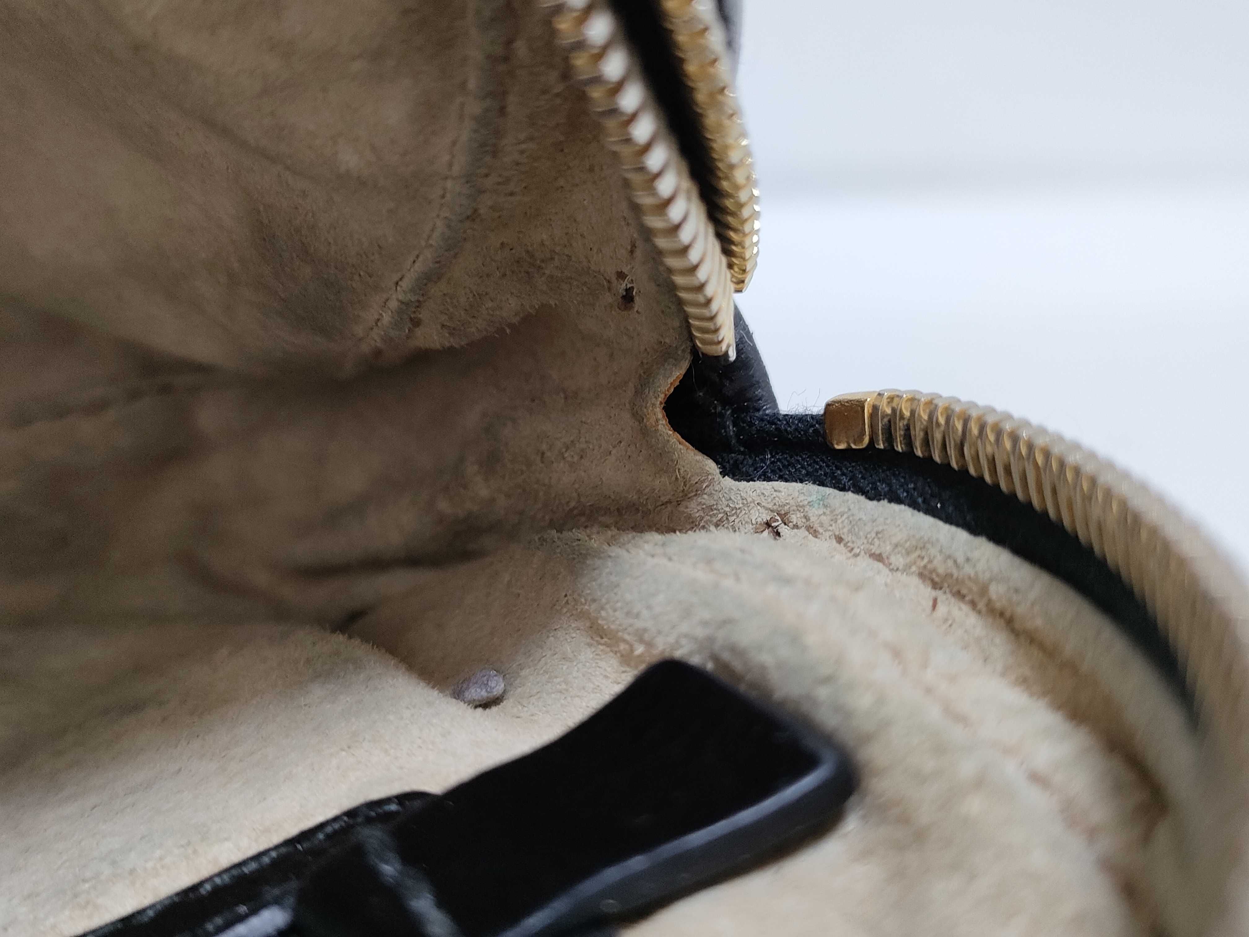 All Leather Chain One Shoulder Bag — view 10