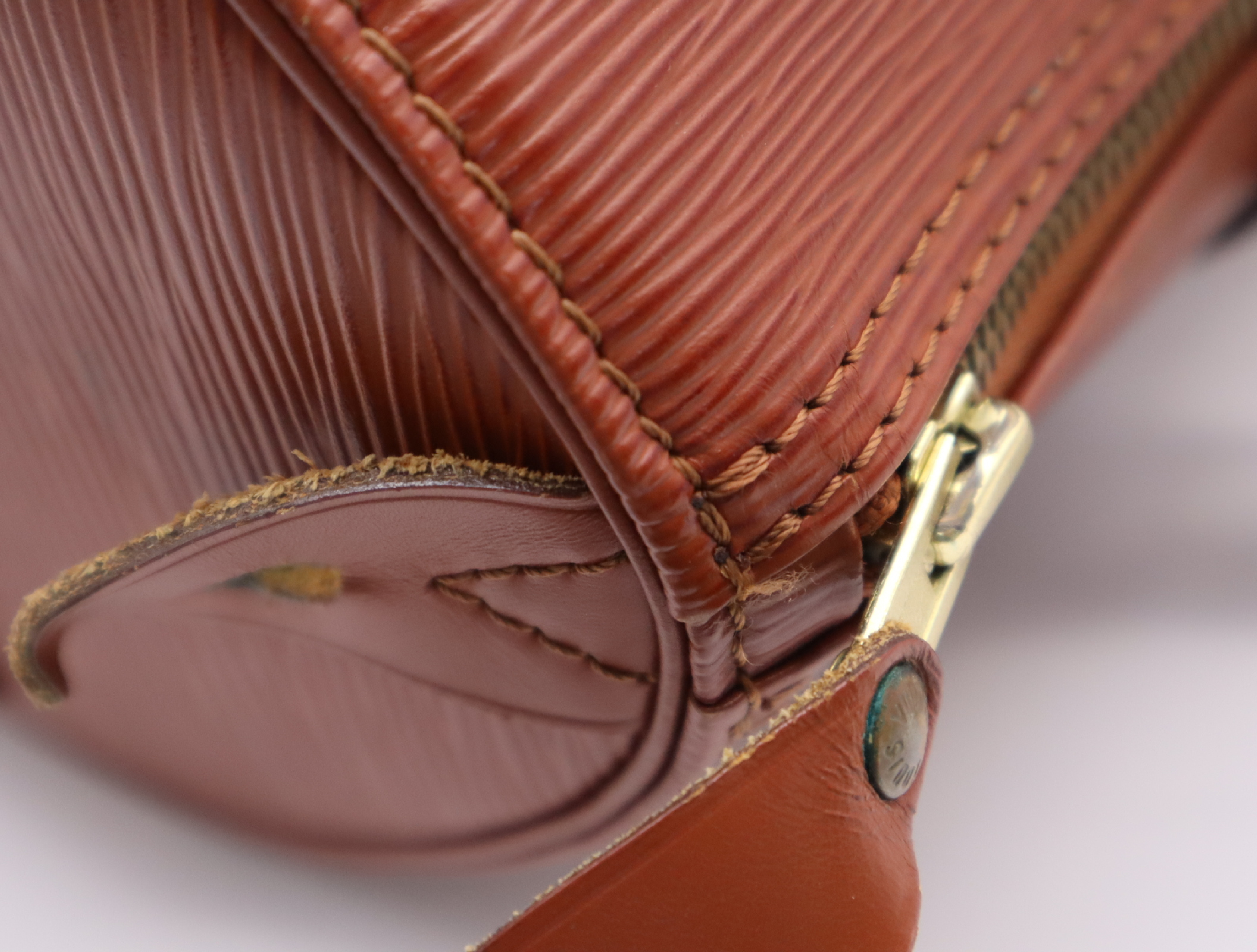 M43003 Epi Speedy 30 Kenya Brown Handbag — view 8