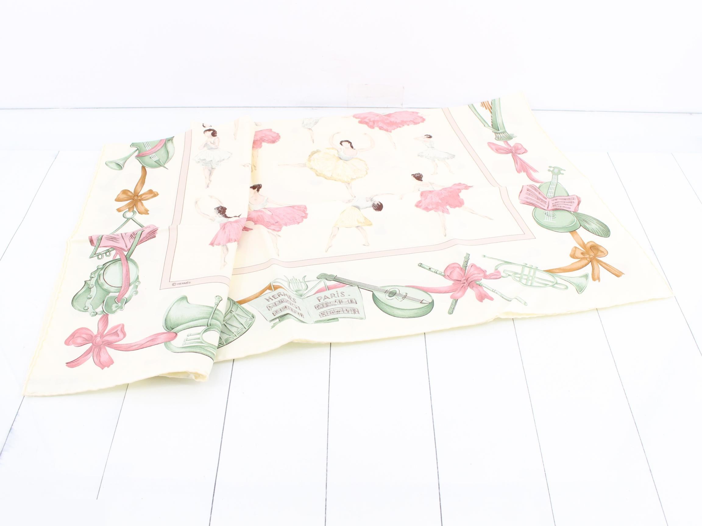 Carre 90 La Danse Dance/Performance White — view 3