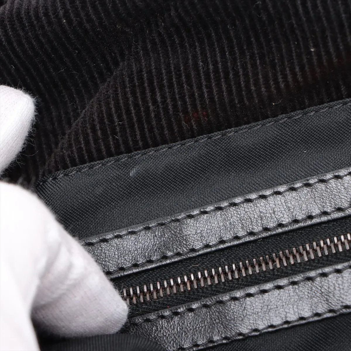 Mamma Bucket Corduroy Shoulder Bag Black — view 11
