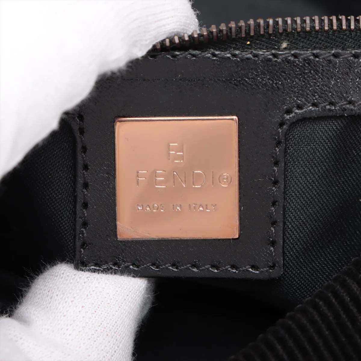 Mamma Bucket Corduroy Shoulder Bag Black — view 9