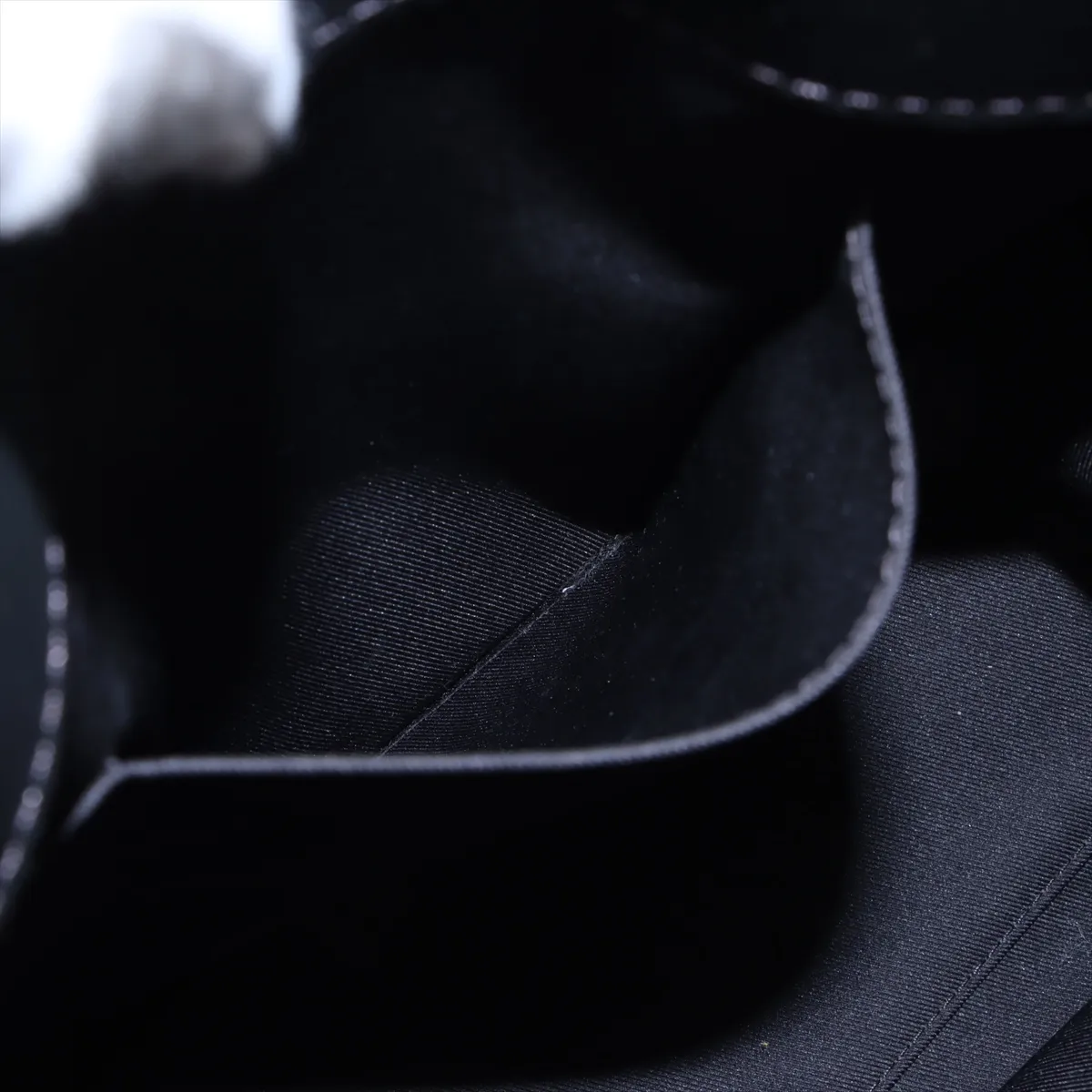 Taurillon Monogram Sac Plat 24H M24786 Black RFID Reactive — view 12