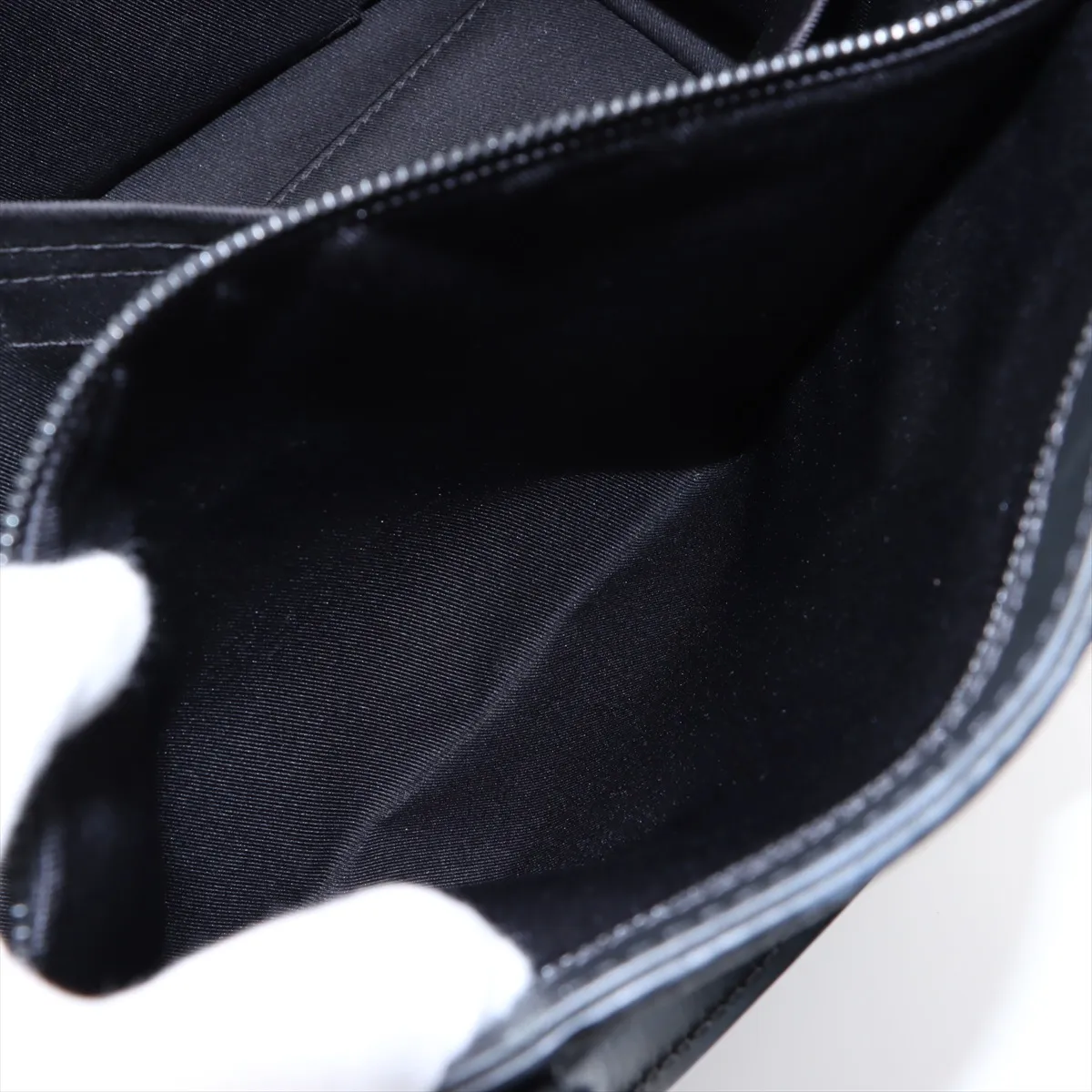 Taurillon Monogram Sac Plat 24H M24786 Black RFID Reactive — view 13