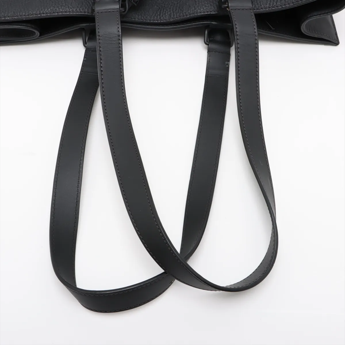 Taurillon Monogram Sac Plat 24H M24786 Black RFID Reactive — view 5