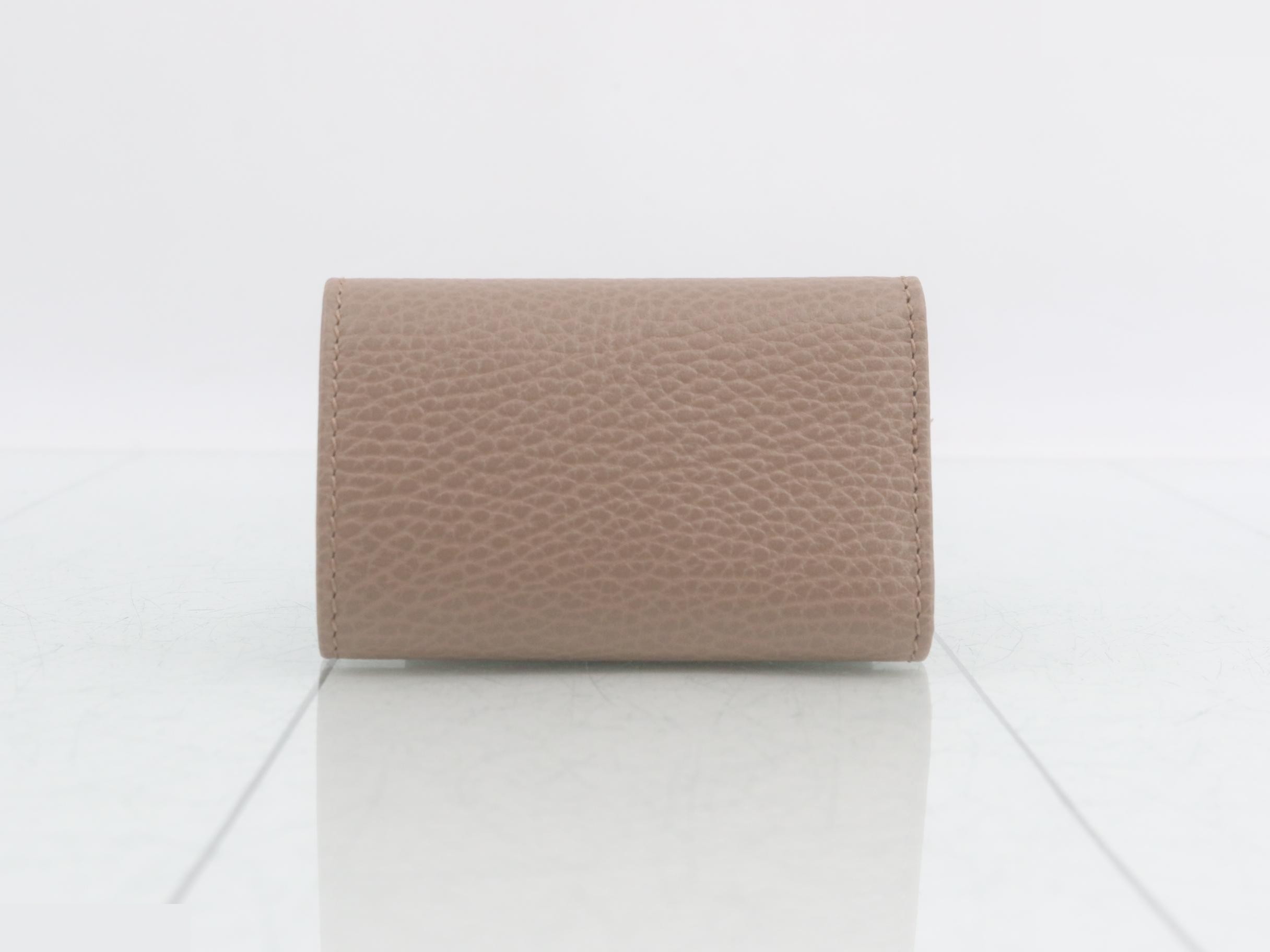Key case — view 2