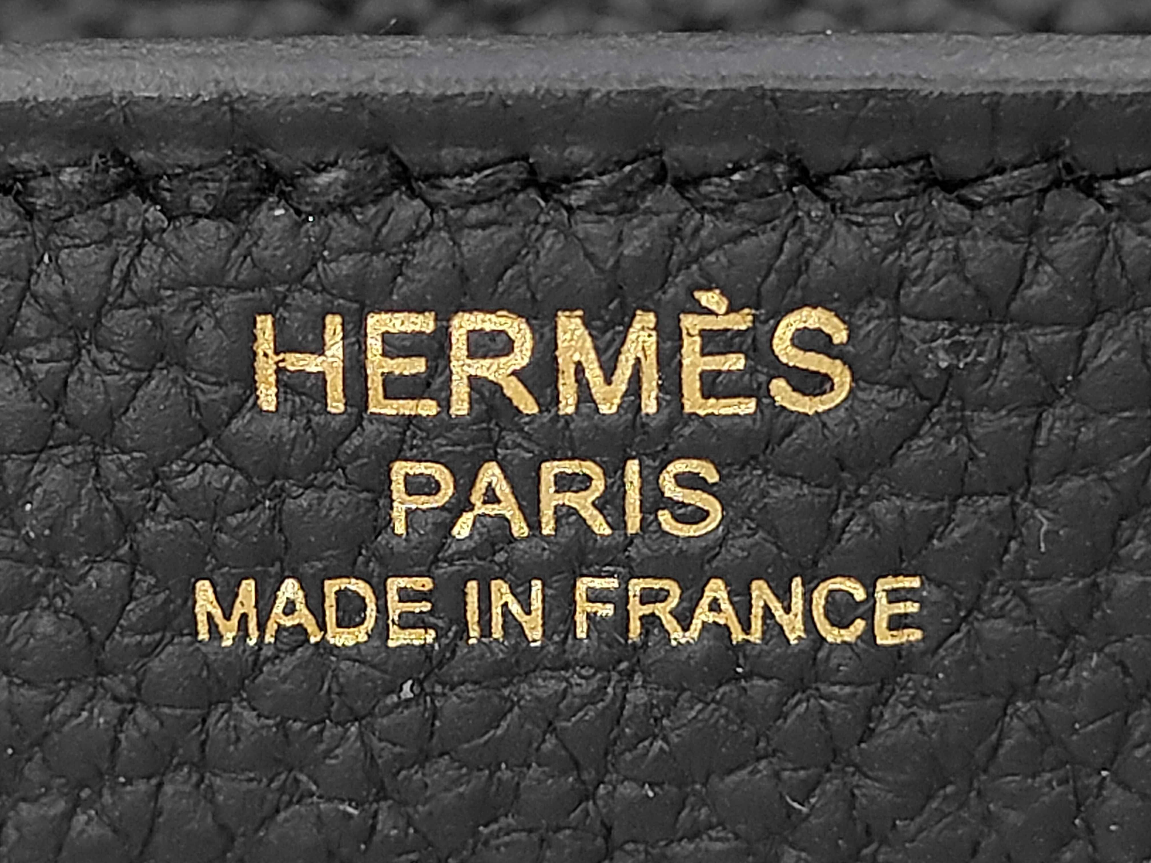 Birkin 25 Togo Black Gold Hardware B Stamp Handbag — view 11