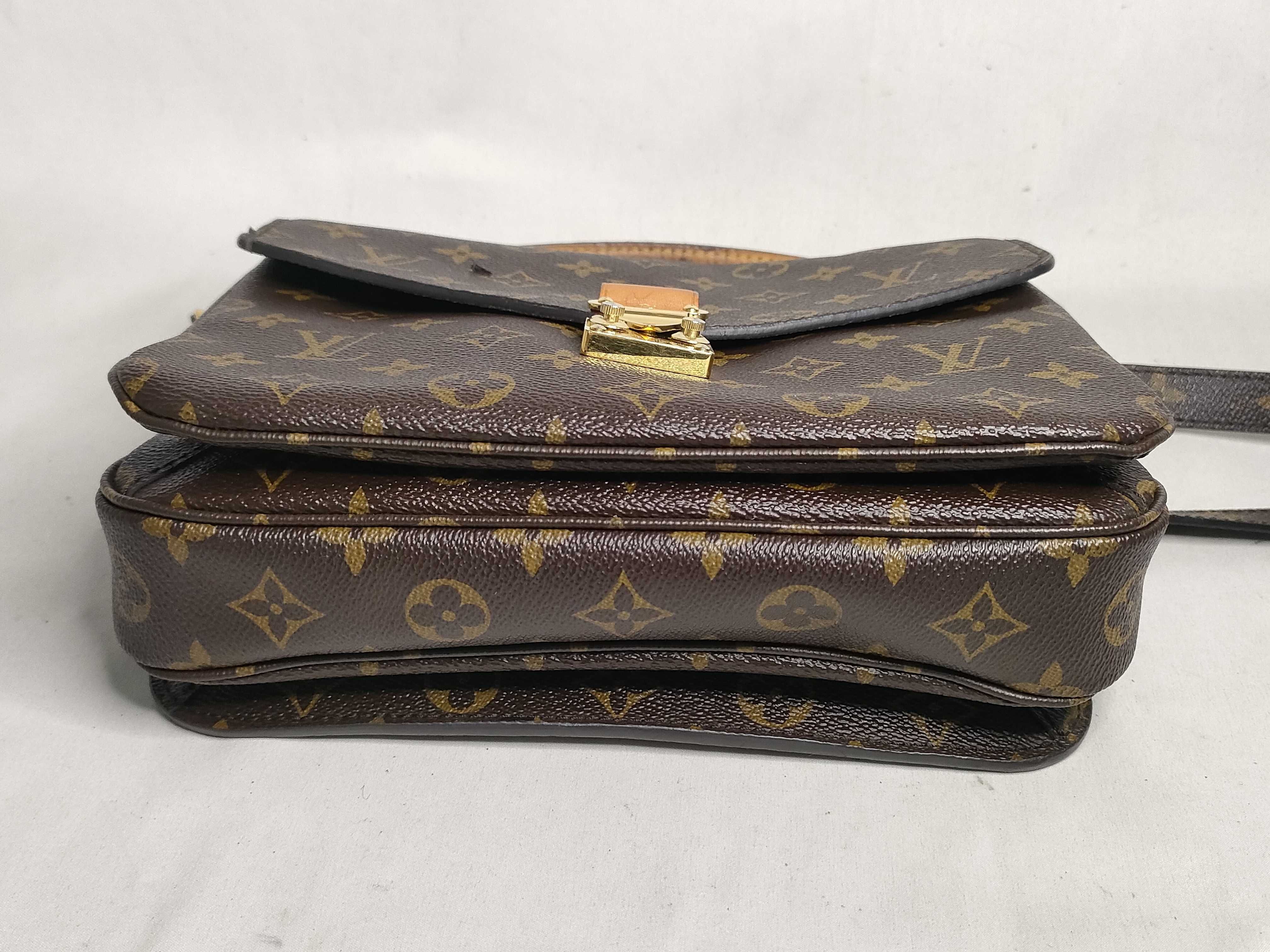 Monogram Louis Vuitton Shoulder Bag Handbag — view 8