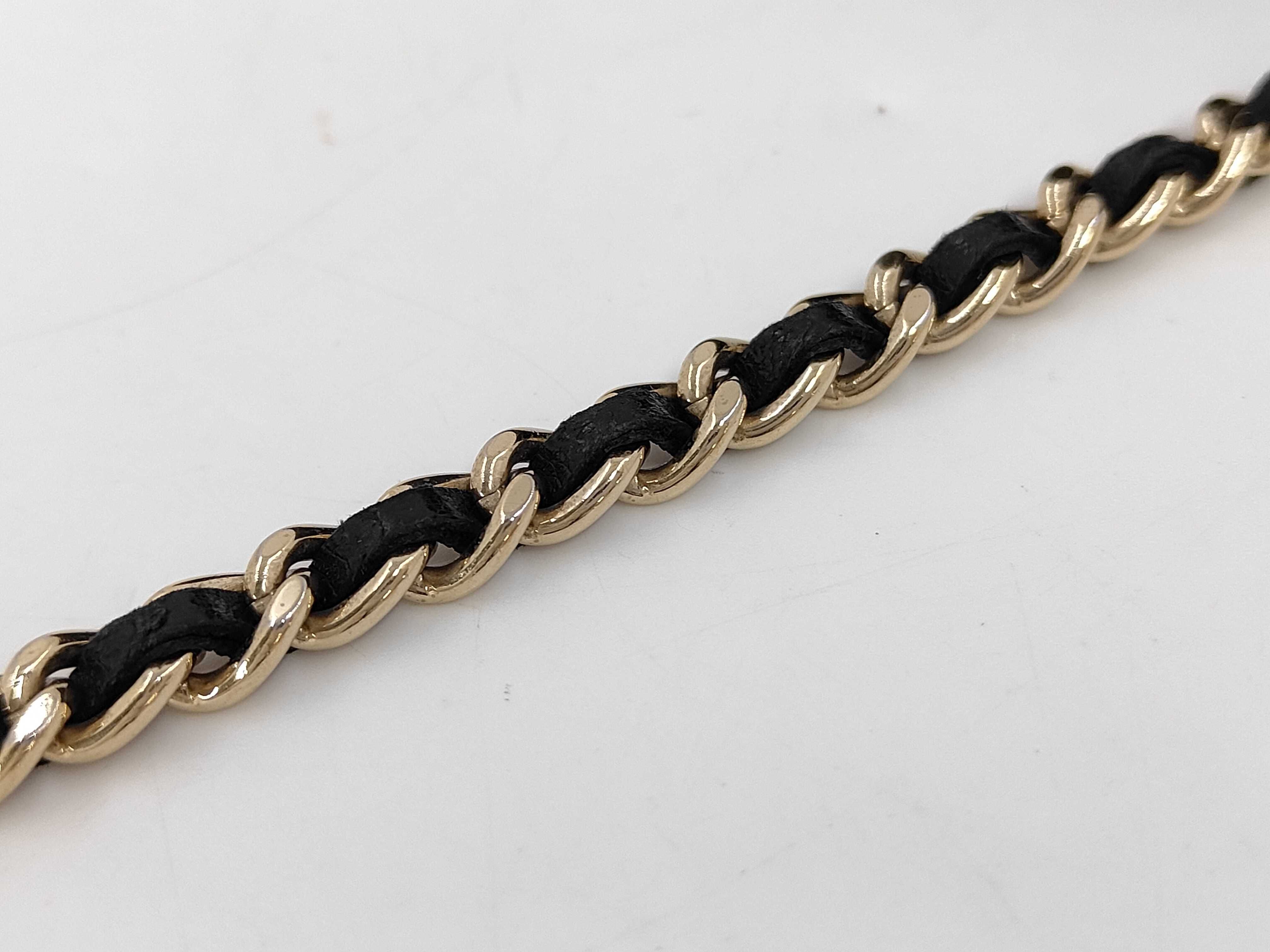 Matelassé Lambskin Chain Shoulder Bag (Serial No. 15) — view 5