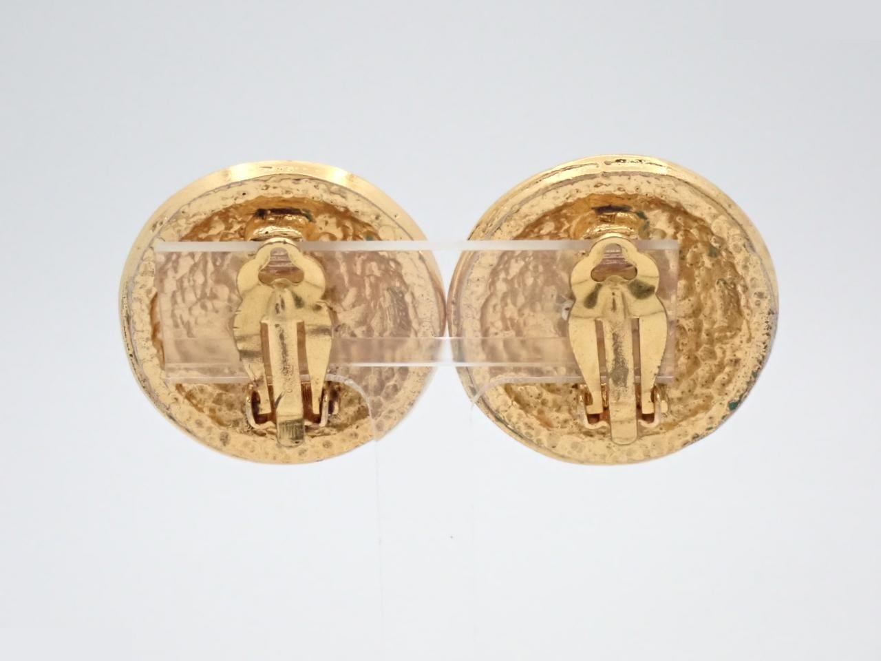 Earrings with Coco Mark design, gold. — view 2
