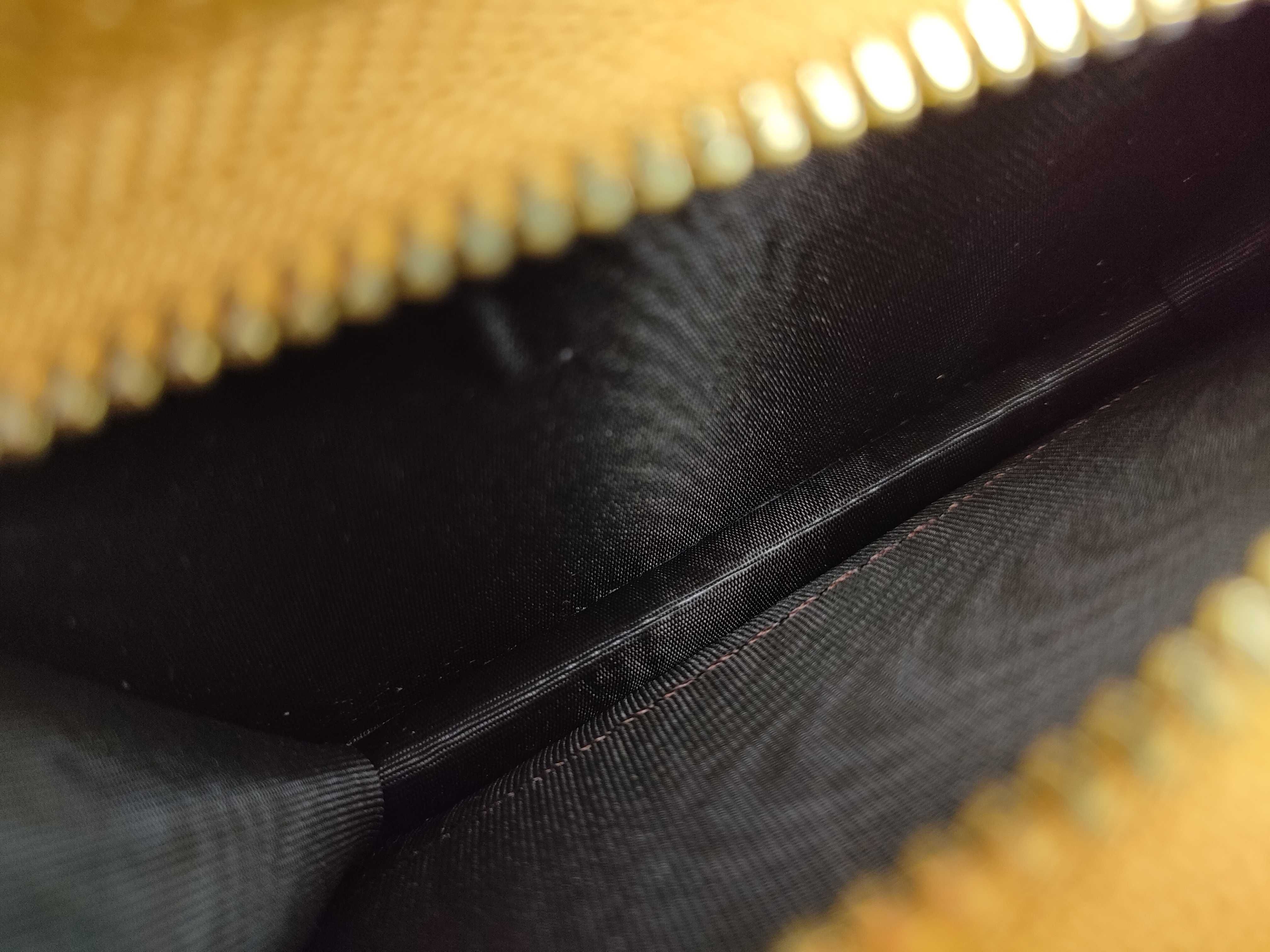 GG Gucci Teddy Bear Wallet (Unused) — view 10