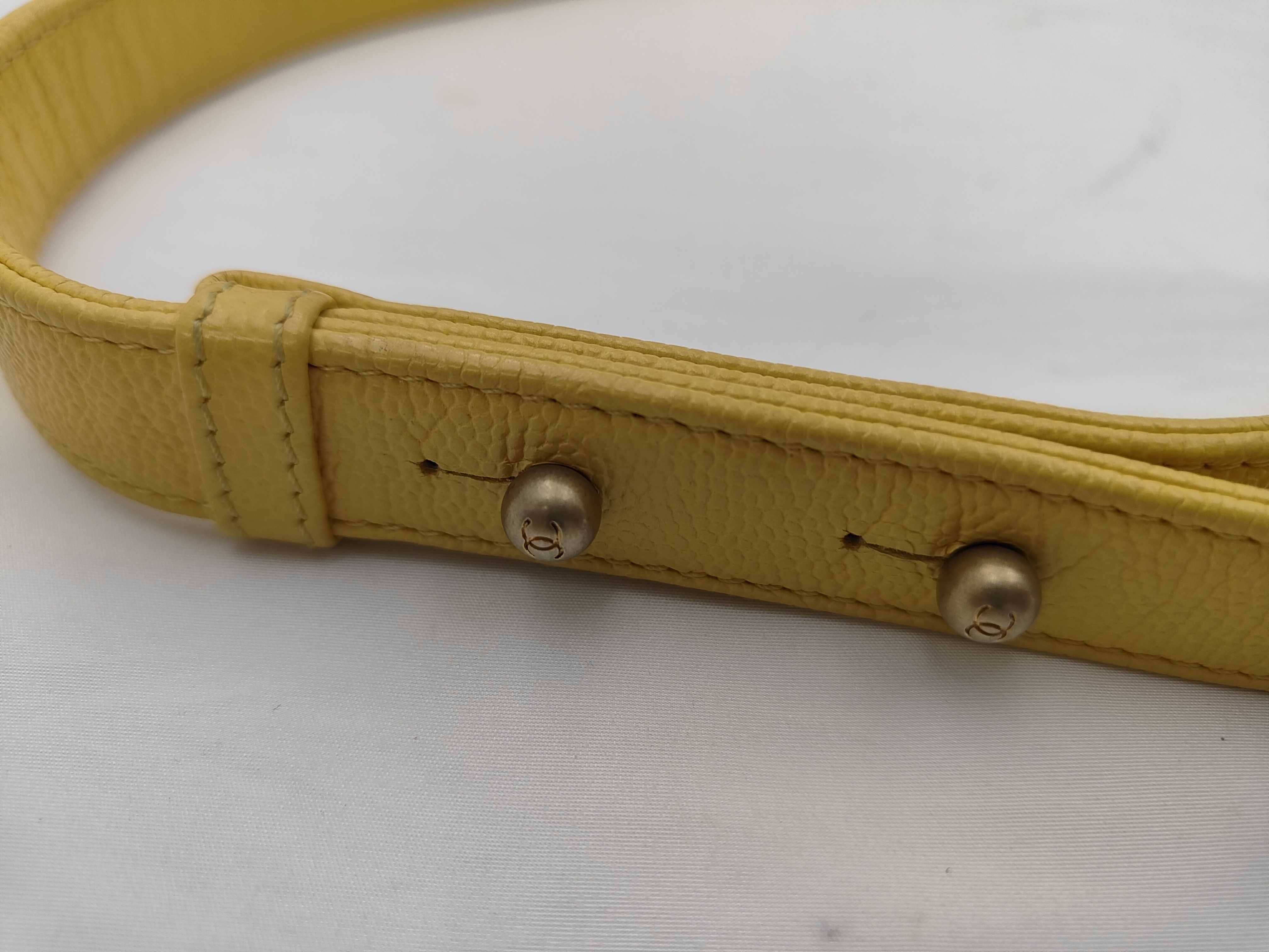 Boy Chanel 20 Caviar Yellow Chain Shoulder Bag — view 4