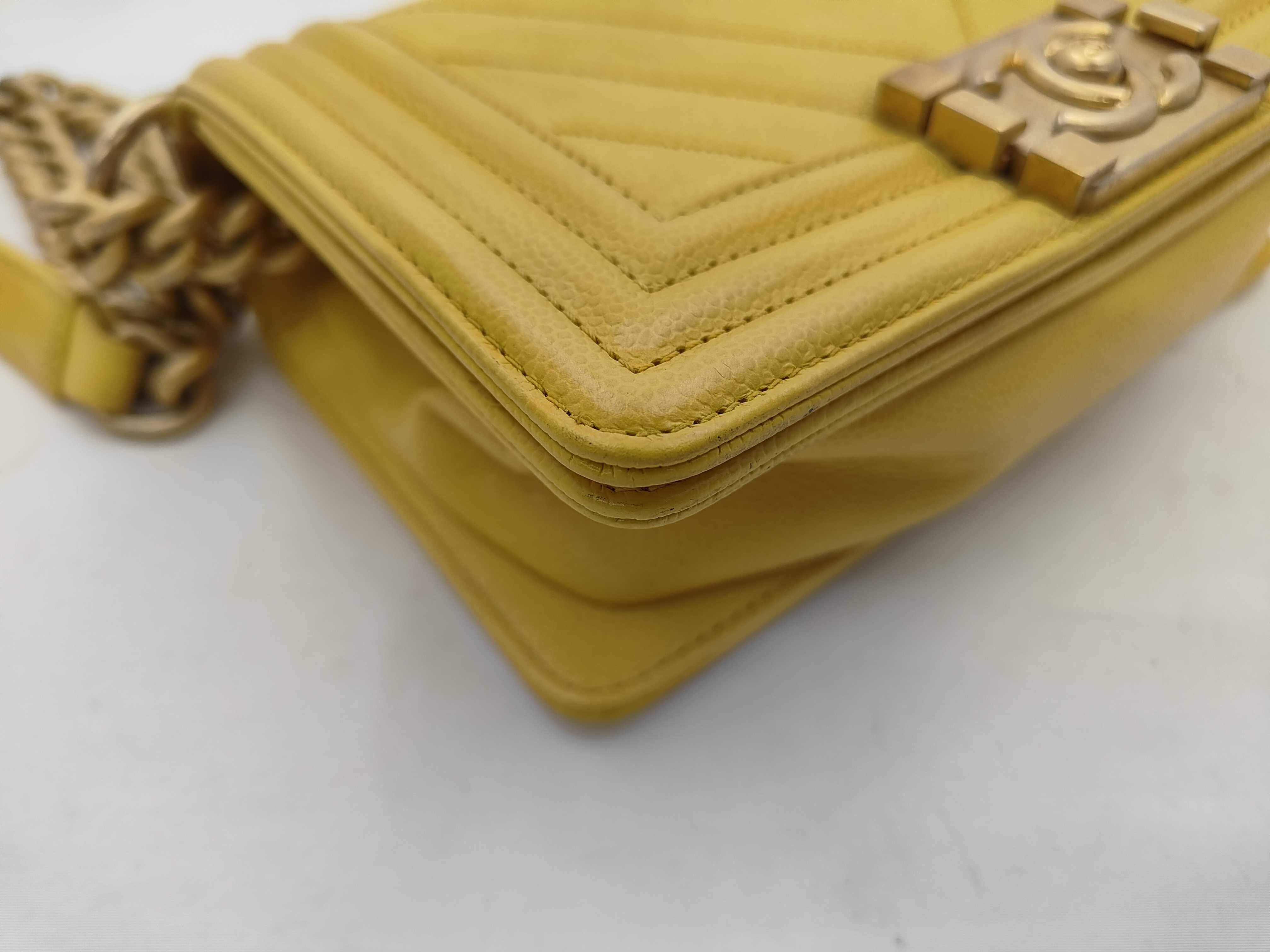 Boy Chanel 20 Caviar Yellow Chain Shoulder Bag — view 6