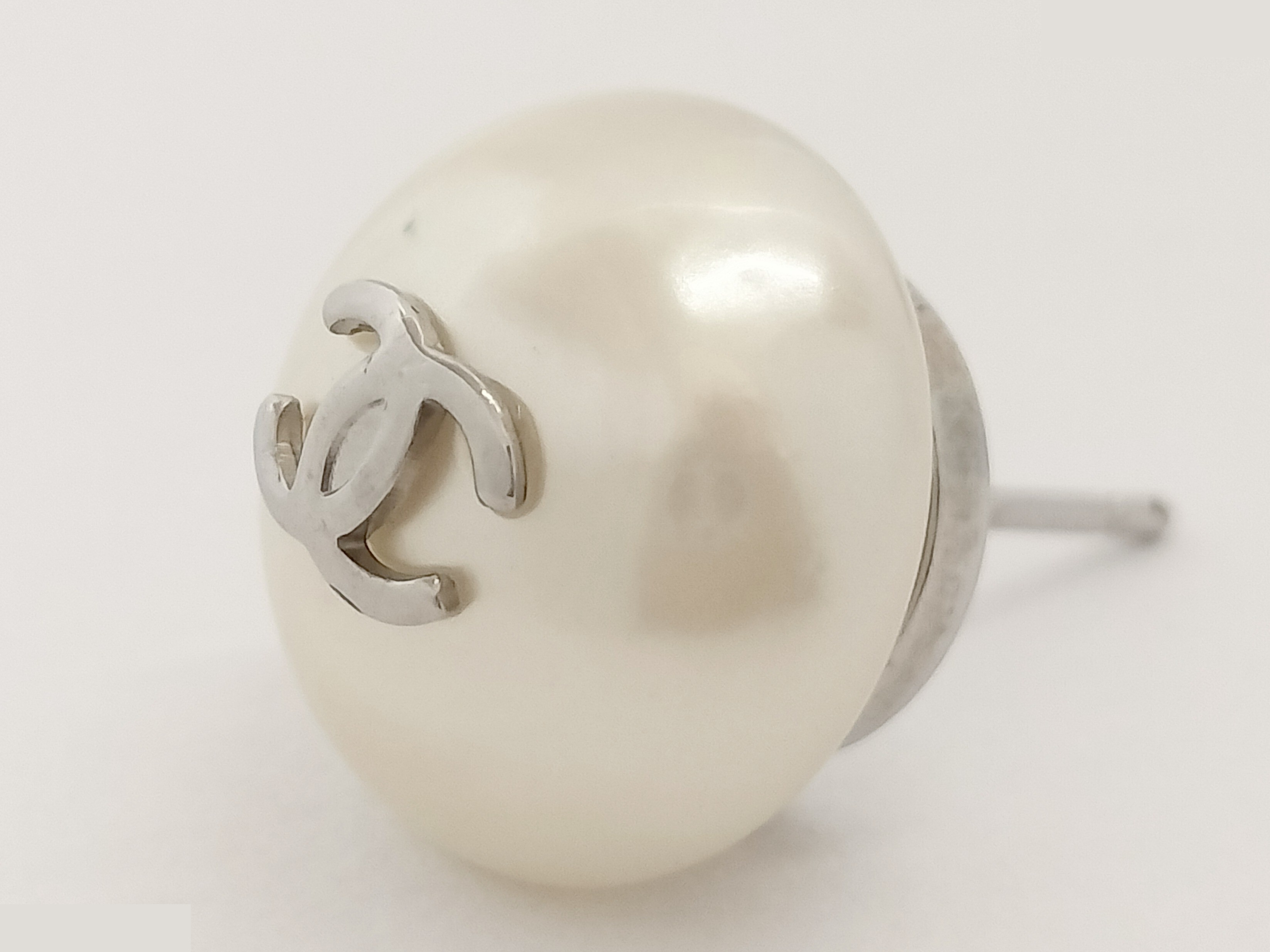 Coco F Pearl Silver Earrings — view 5