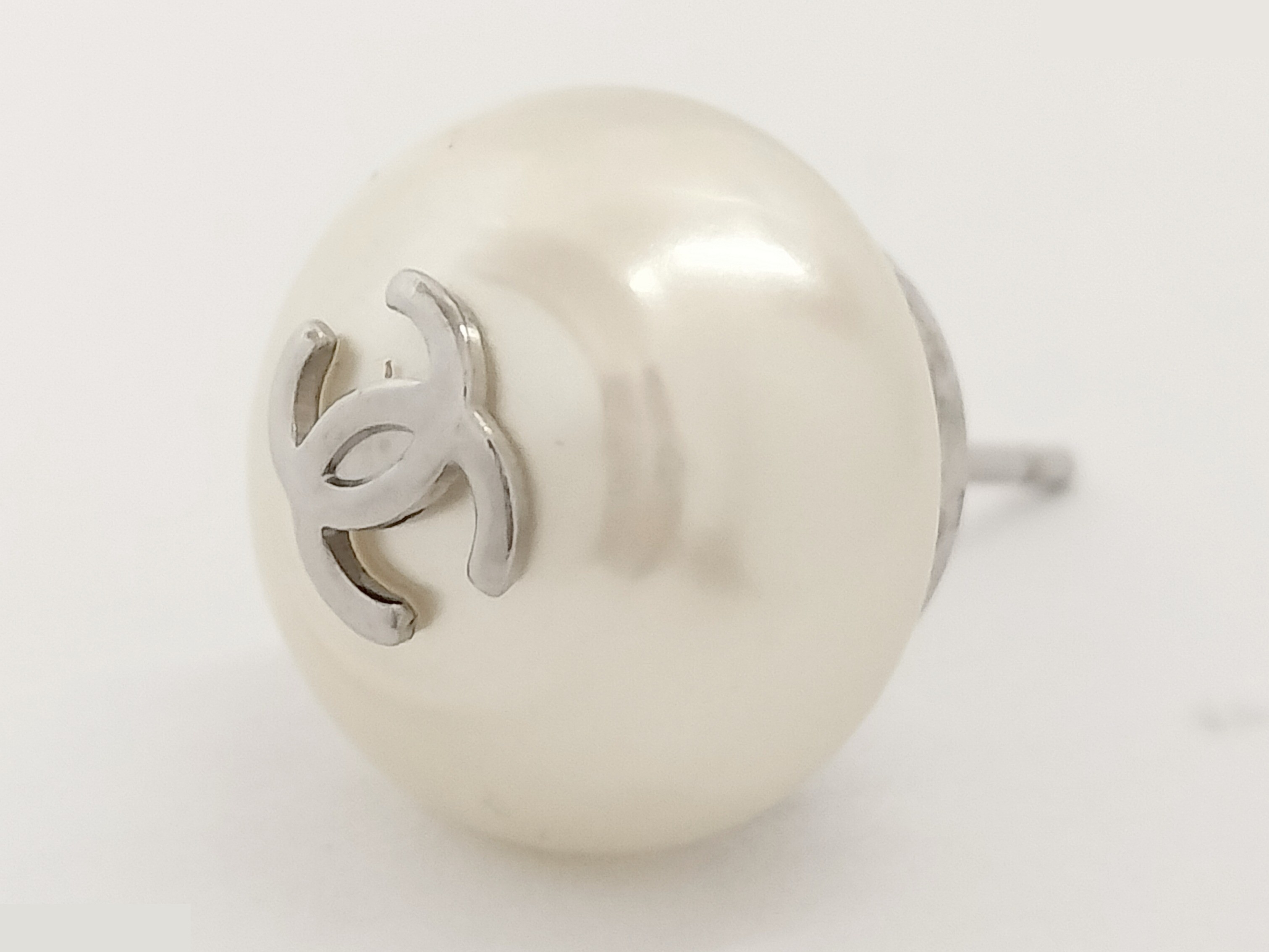 Coco F Pearl Silver Earrings — view 6