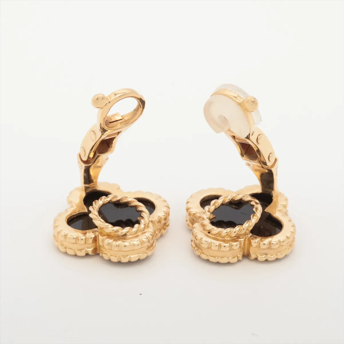 Vintage Alhambra Onyx Earrings, 750 (Yellow Gold), Total Weight 7.2g, AL03.00NX329. (Stone has — view 4