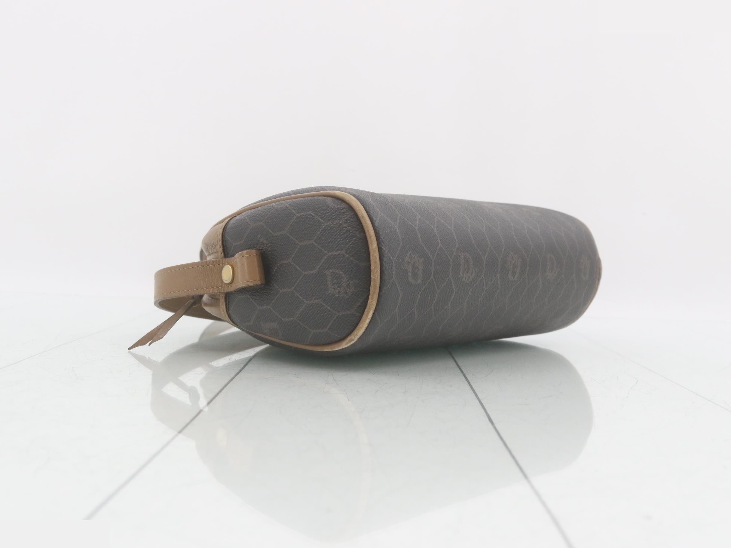 Honeycomb pattern shoulder bag — view 5