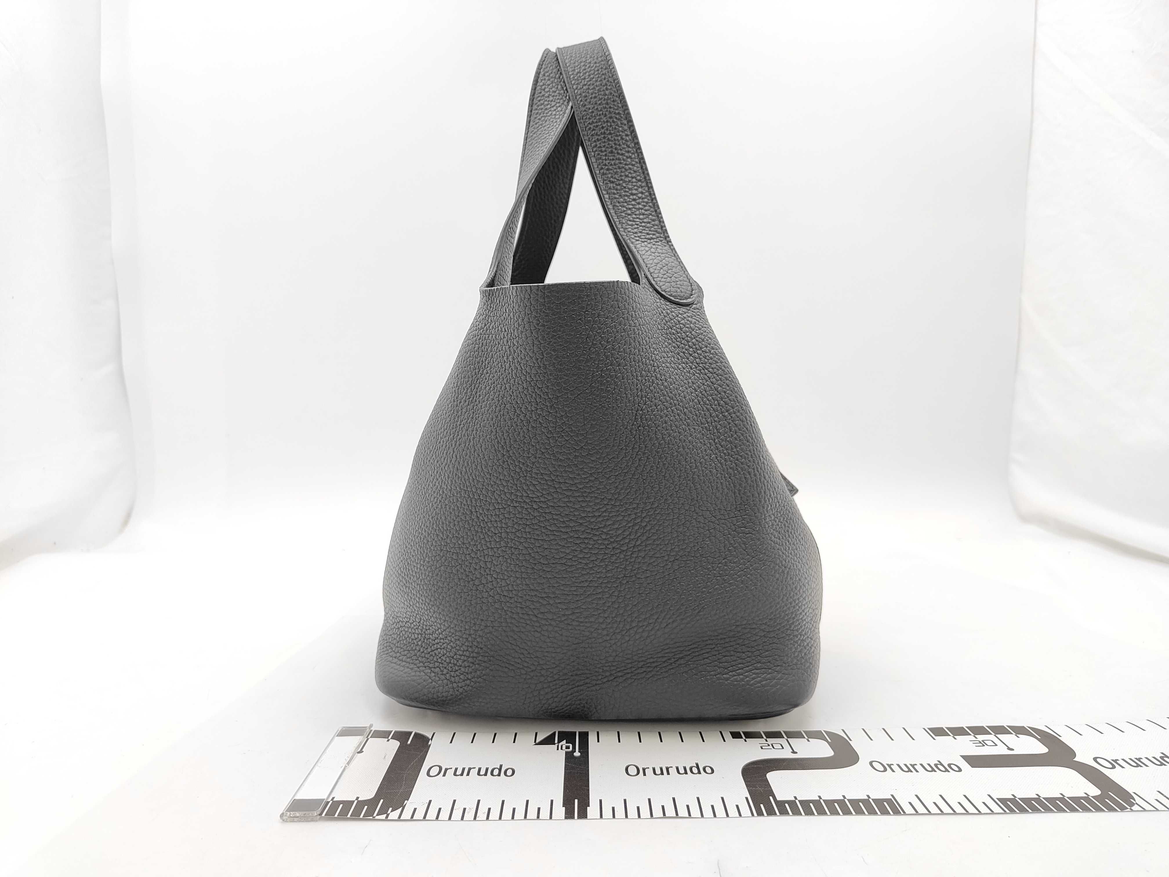 Picotin 22 Black Handbag — view 2
