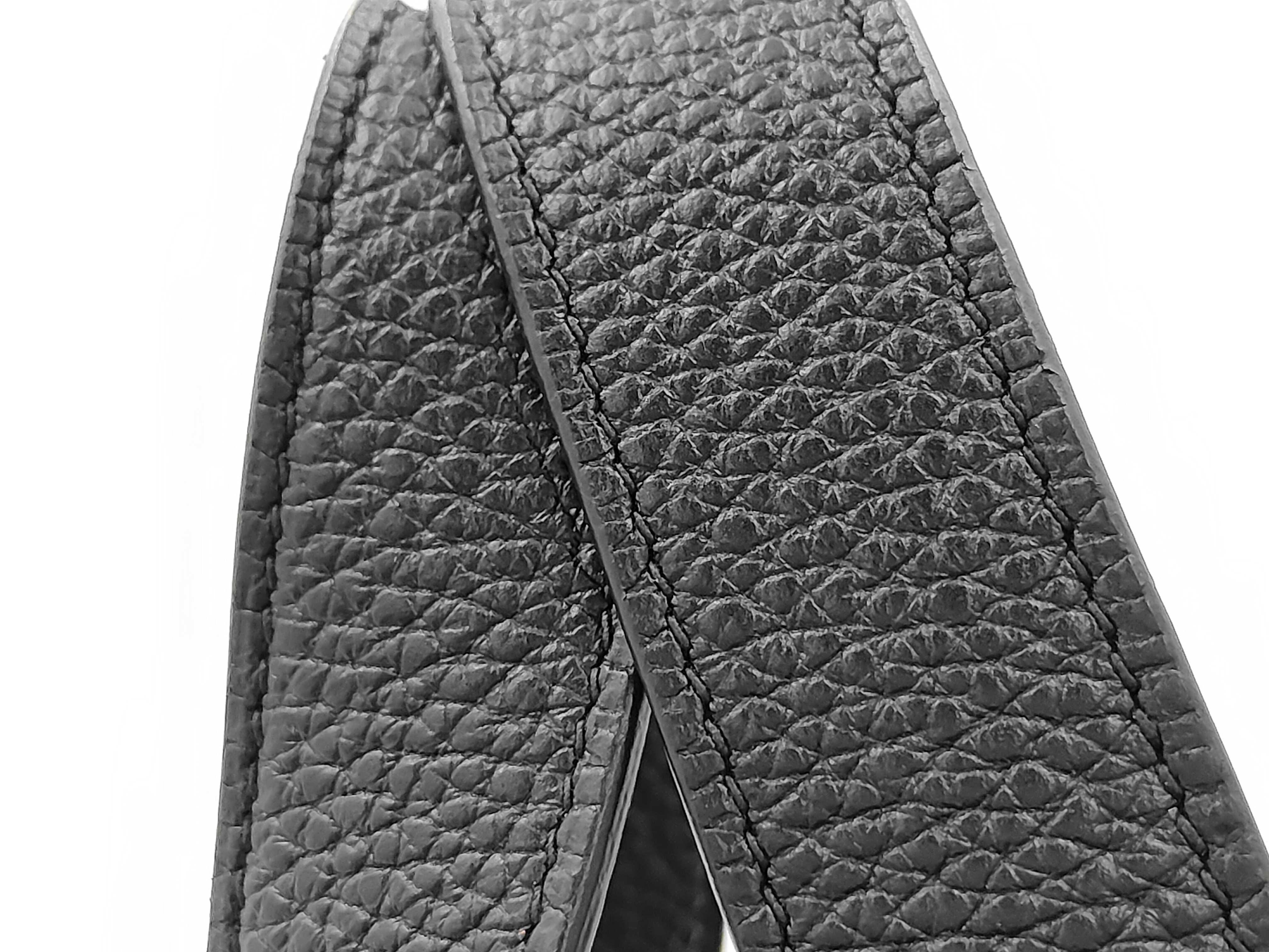 Picotin 22 Black Handbag — view 4
