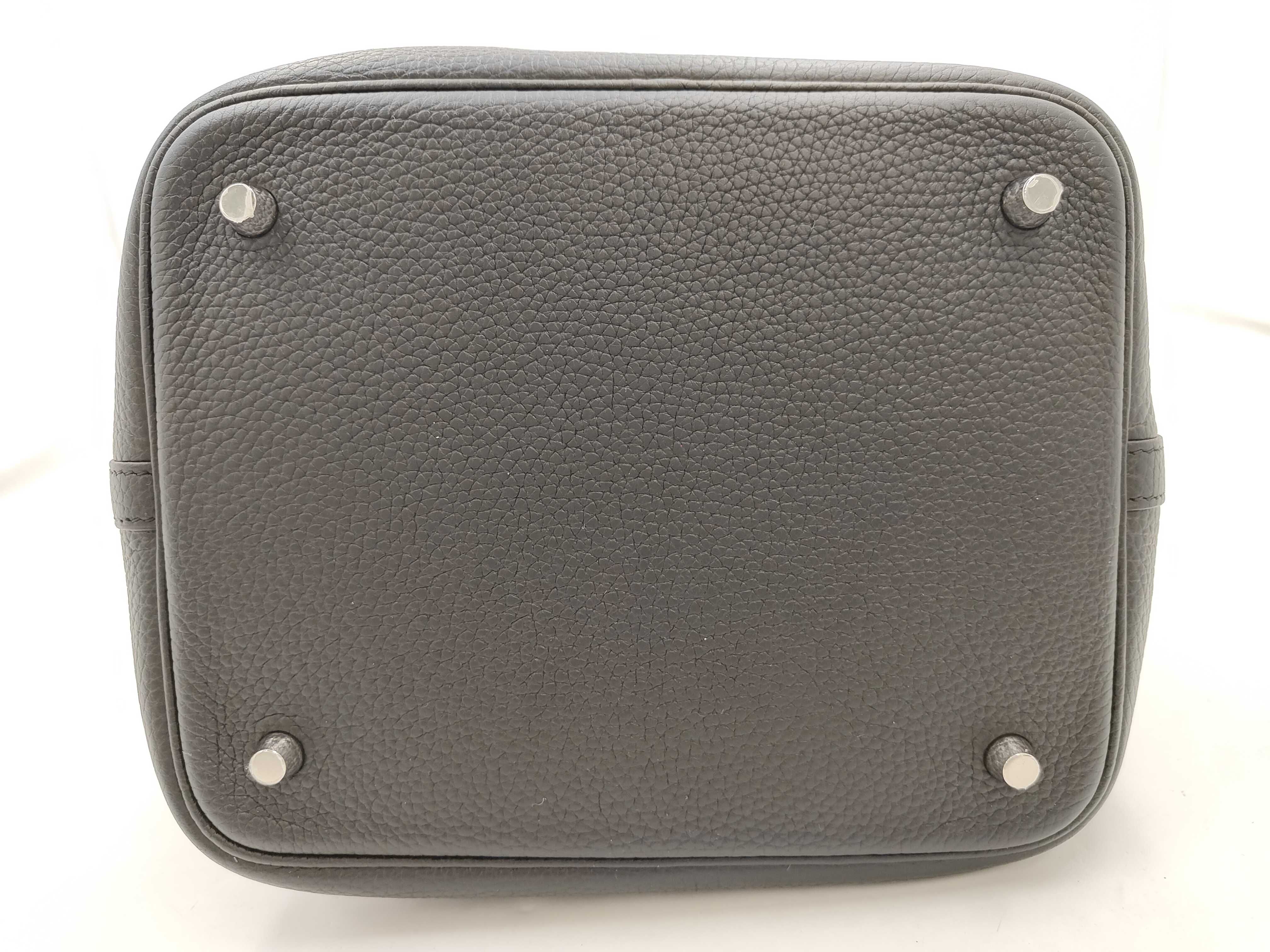 Picotin 22 Black Handbag — view 6
